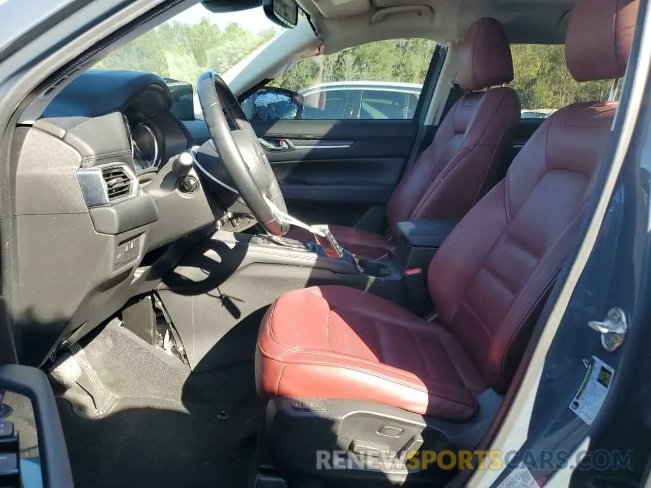 7 fotografías del automóvil dañado JM3KFACM3M0387734 MAZDA CX-5 2021