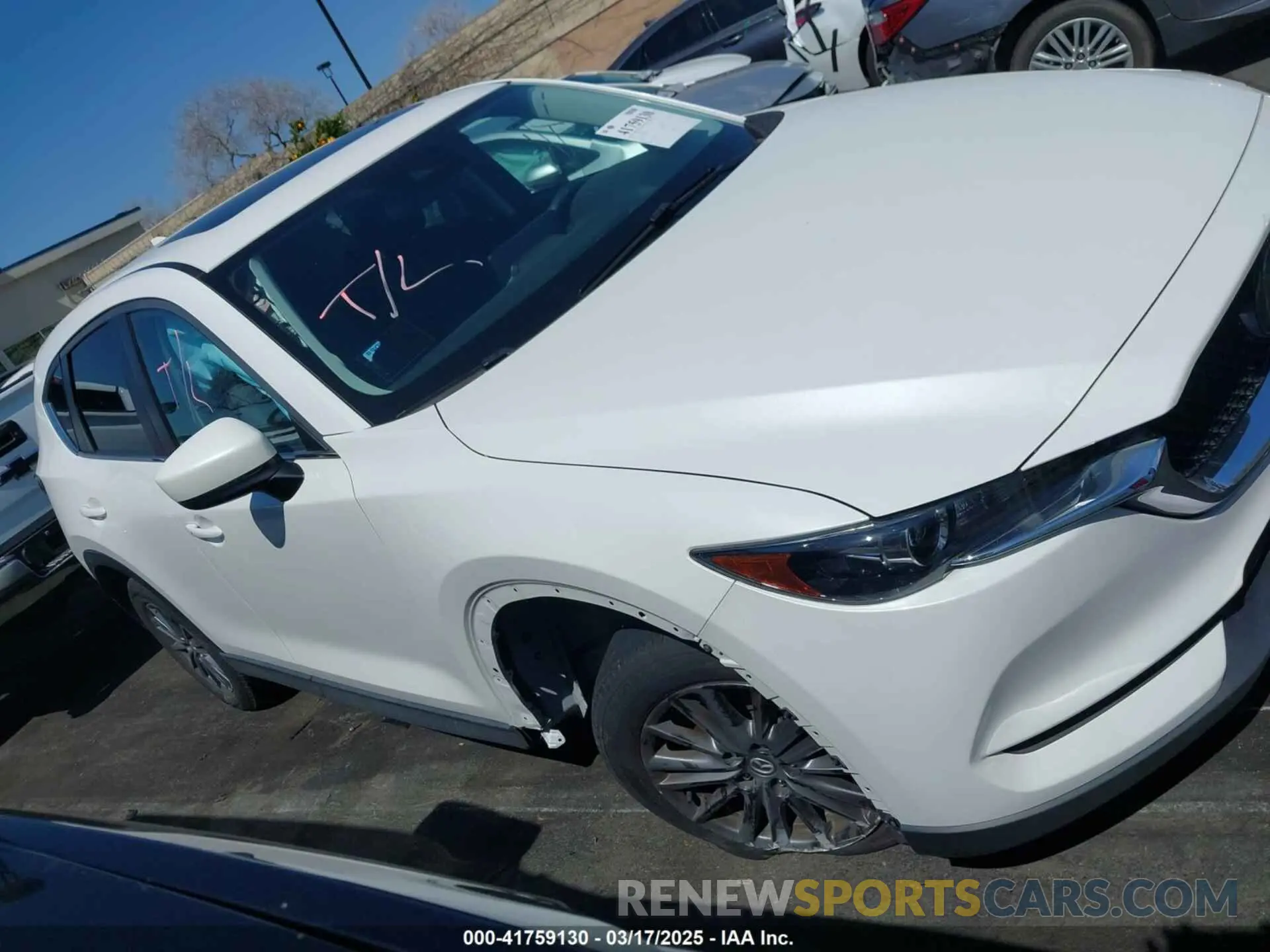 14 fotografías del automóvil dañado JM3KFACM4M0349946 MAZDA CX-5 2021
