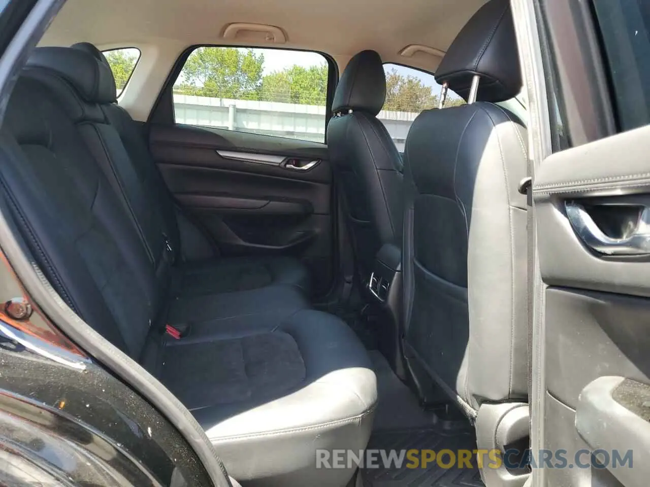 11 fotografías del automóvil dañado JM3KFACM4M0353169 MAZDA CX-5 2021