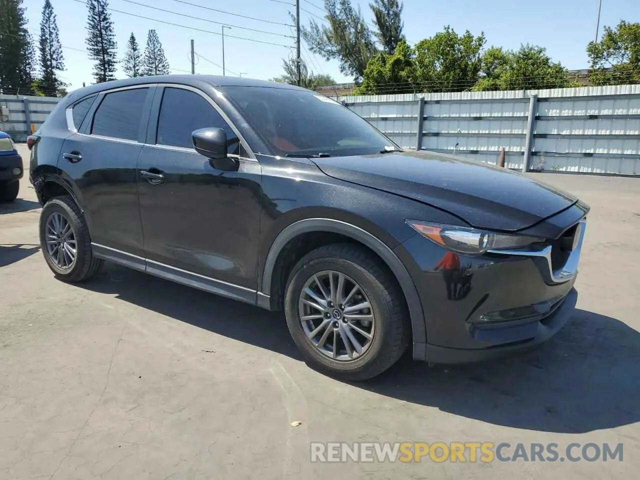 4 fotografías del automóvil dañado JM3KFACM4M0353169 MAZDA CX-5 2021