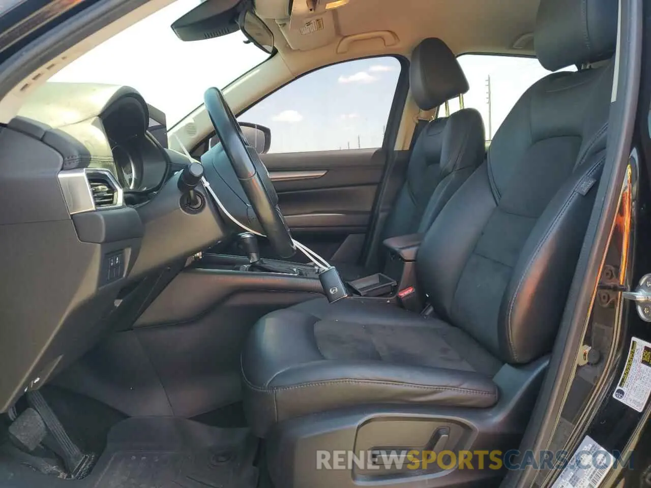 7 fotografías del automóvil dañado JM3KFACM4M0353169 MAZDA CX-5 2021