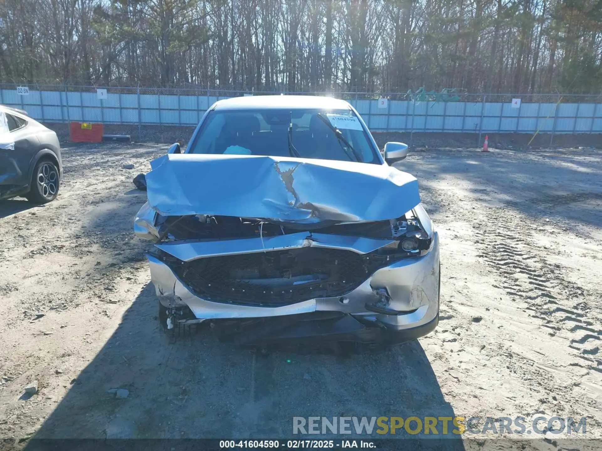 11 fotografías del automóvil dañado JM3KFACM4M0408445 MAZDA CX-5 2021