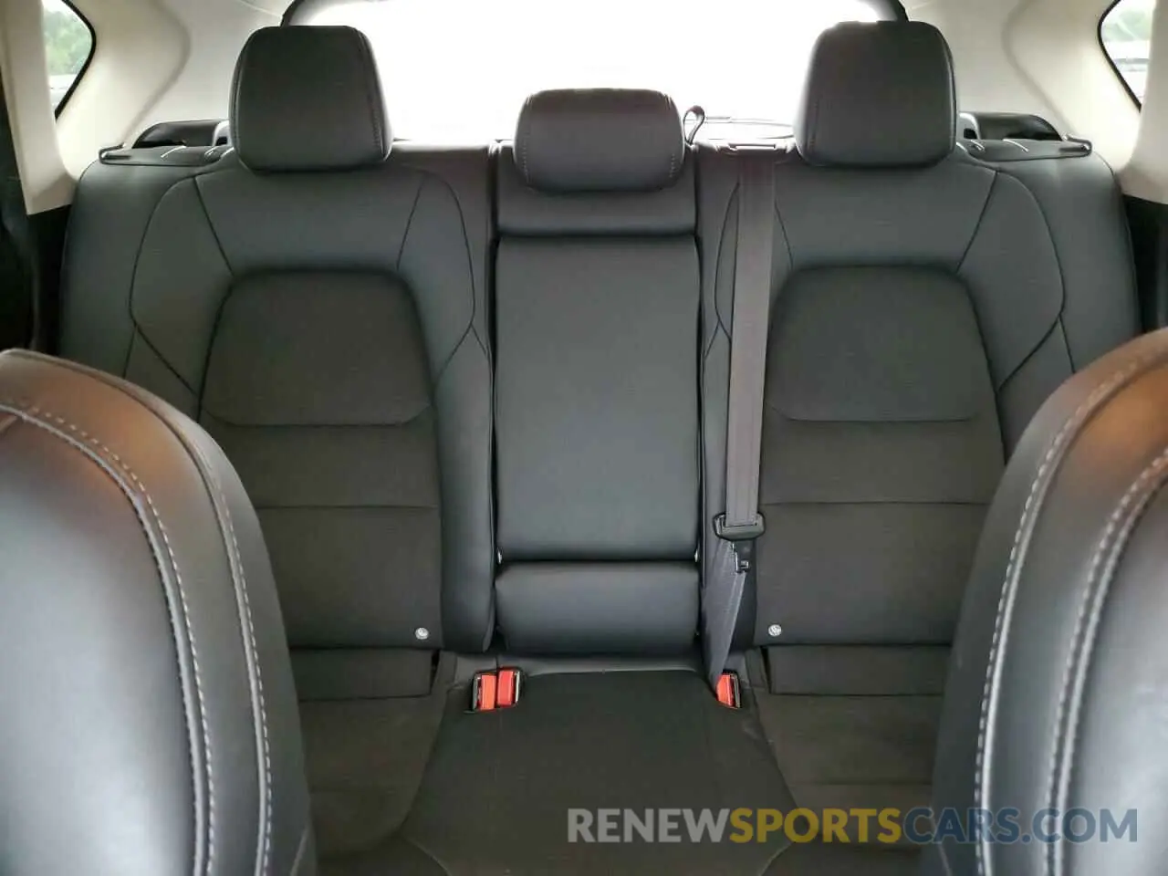 10 fotografías del automóvil dañado JM3KFACM5M0449327 MAZDA CX-5 2021