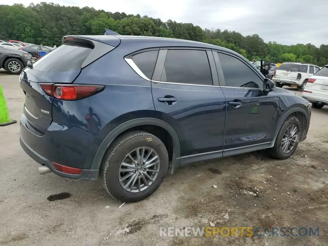 3 fotografías del automóvil dañado JM3KFACM5M0449327 MAZDA CX-5 2021