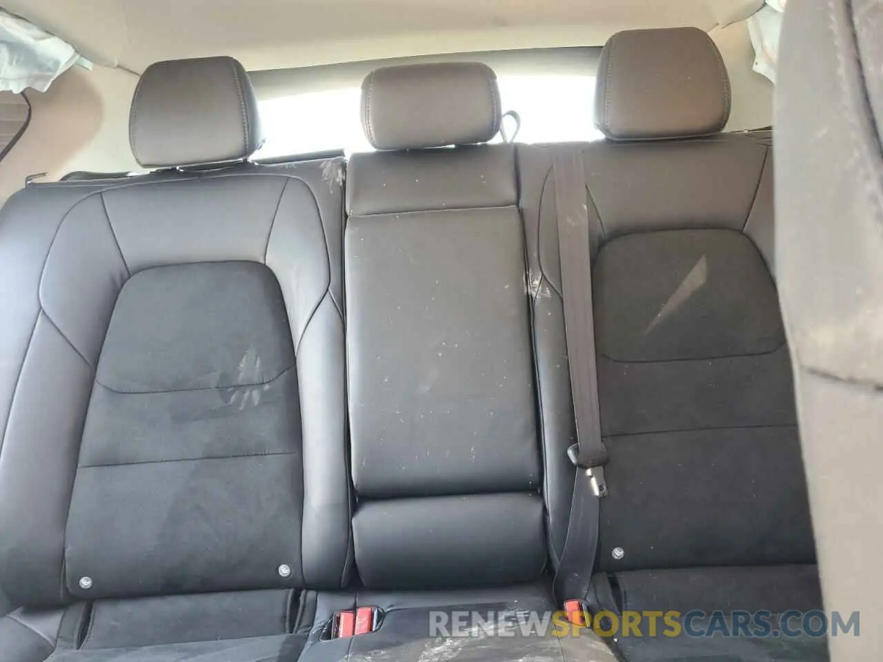 10 fotografías del automóvil dañado JM3KFACM7M0372444 MAZDA CX-5 2021