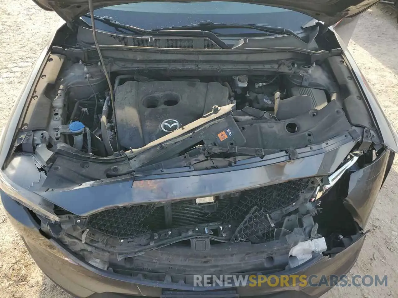 14 fotografías del automóvil dañado JM3KFACM7M1390100 MAZDA CX-5 2021