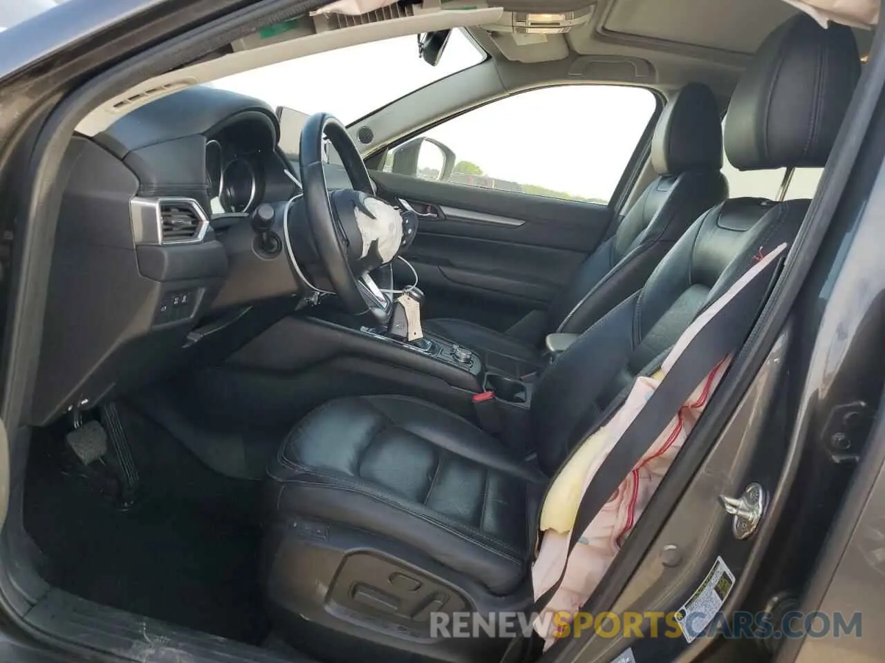 7 fotografías del automóvil dañado JM3KFACM7M1390100 MAZDA CX-5 2021