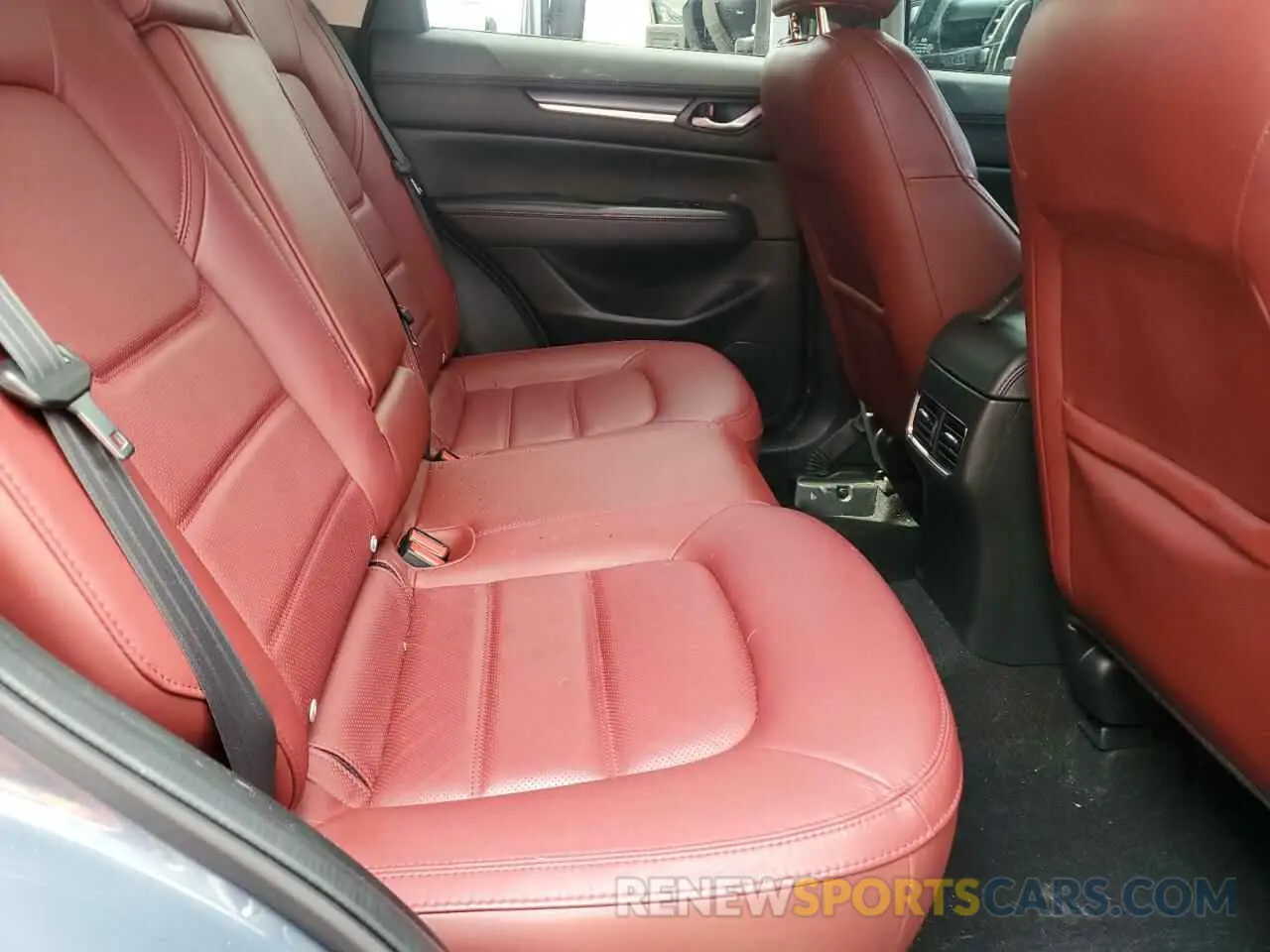 11 fotografías del automóvil dañado JM3KFACM8M0378608 MAZDA CX-5 2021