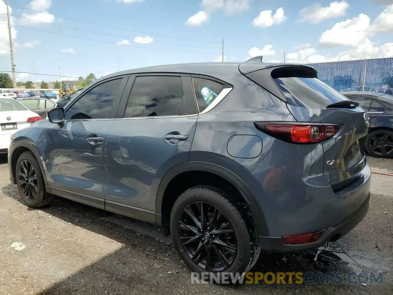 2 fotografías del automóvil dañado JM3KFACM8M0378608 MAZDA CX-5 2021