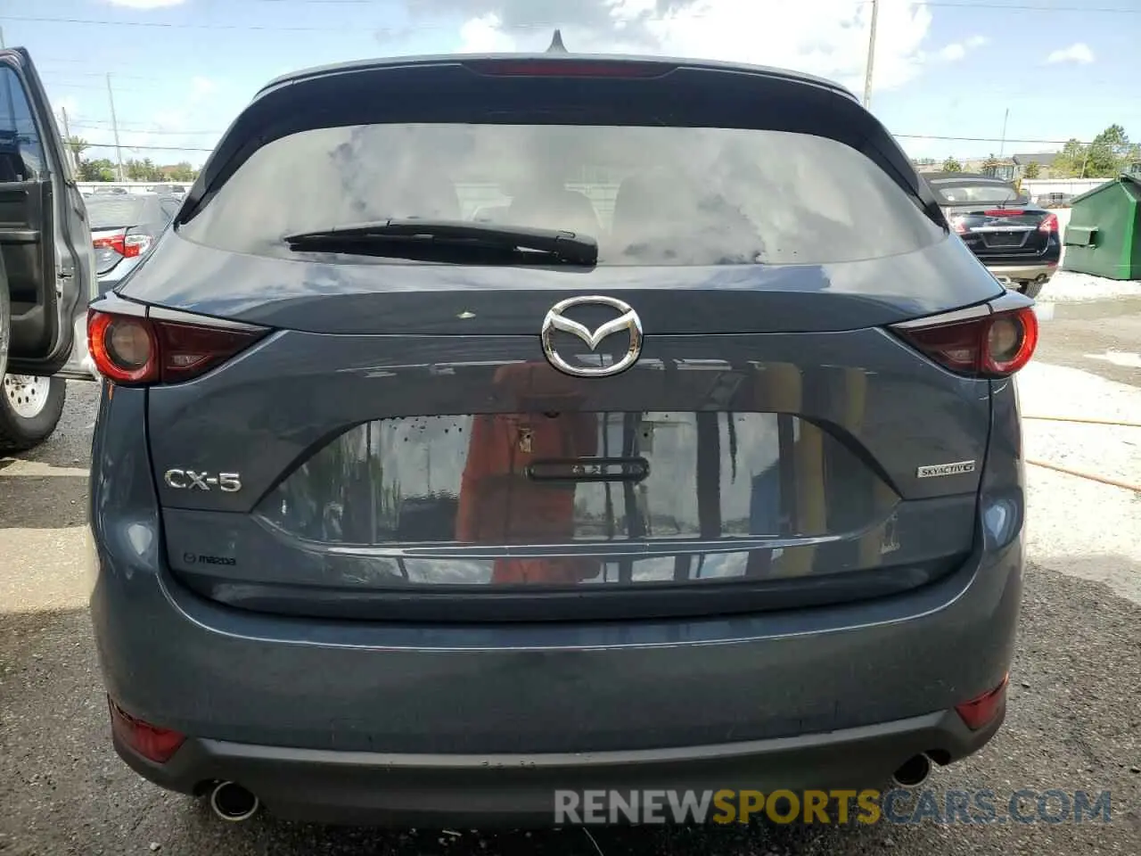 6 fotografías del automóvil dañado JM3KFACM8M0378608 MAZDA CX-5 2021