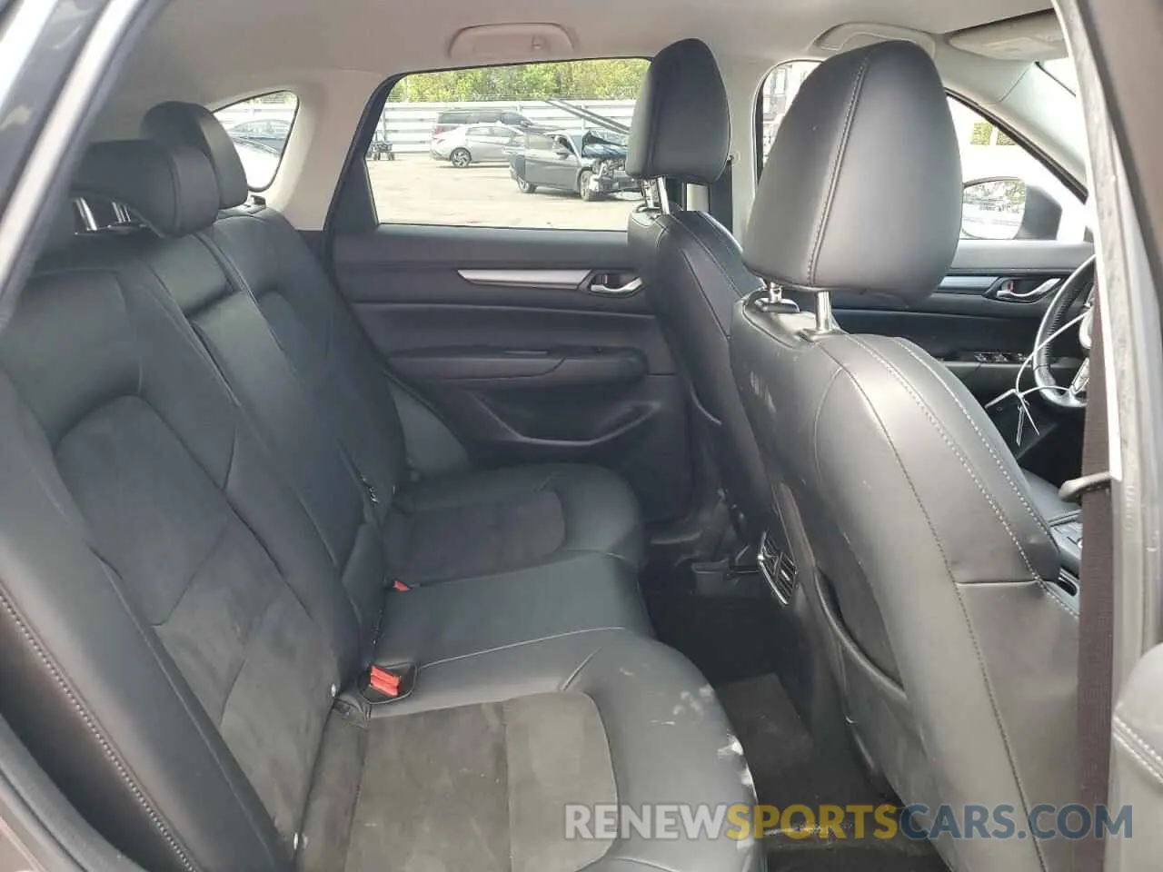 11 fotografías del automóvil dañado JM3KFACM8M0444638 MAZDA CX-5 2021
