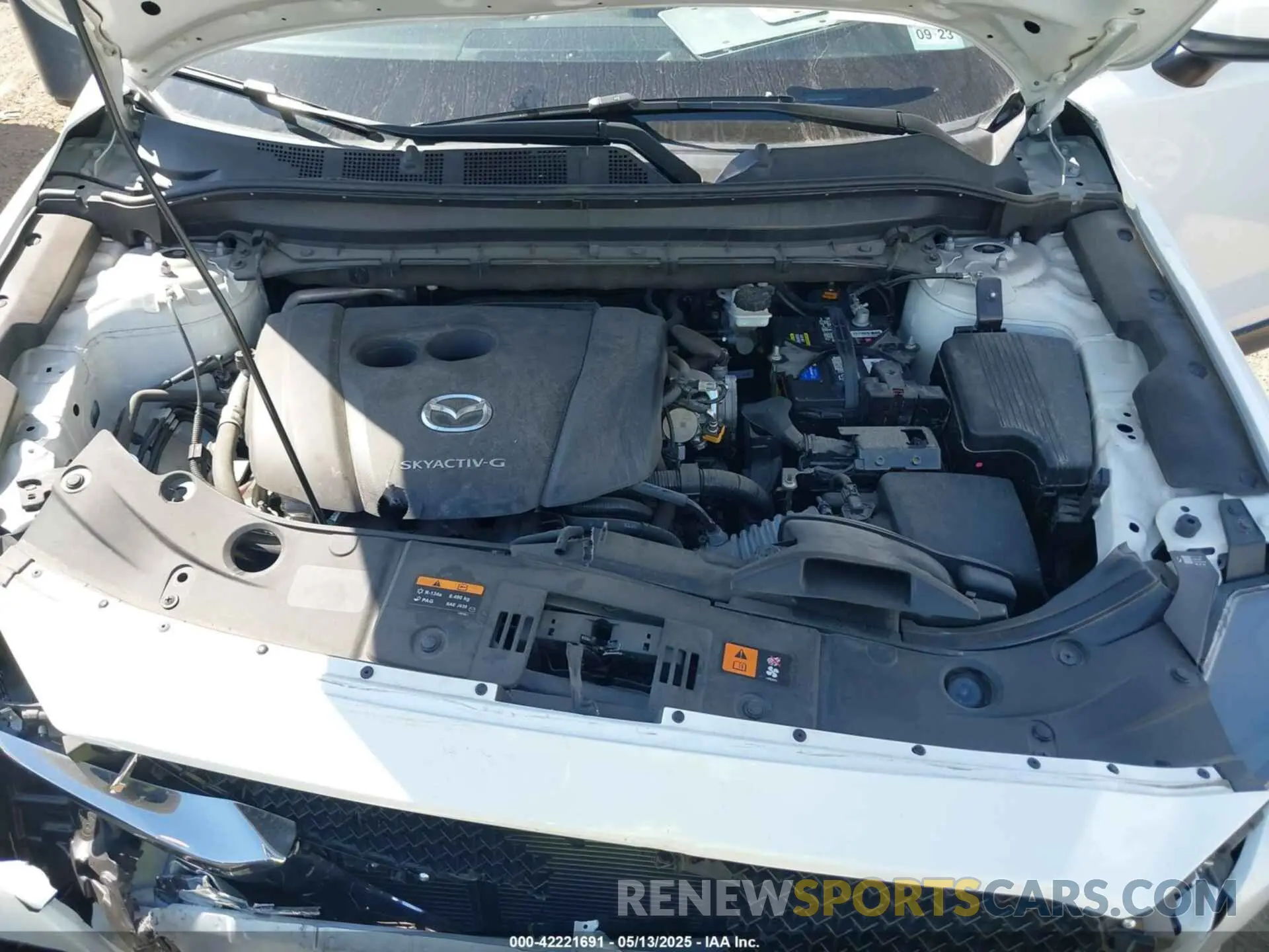 10 fotografías del automóvil dañado JM3KFACM8M0461875 MAZDA CX-5 2021