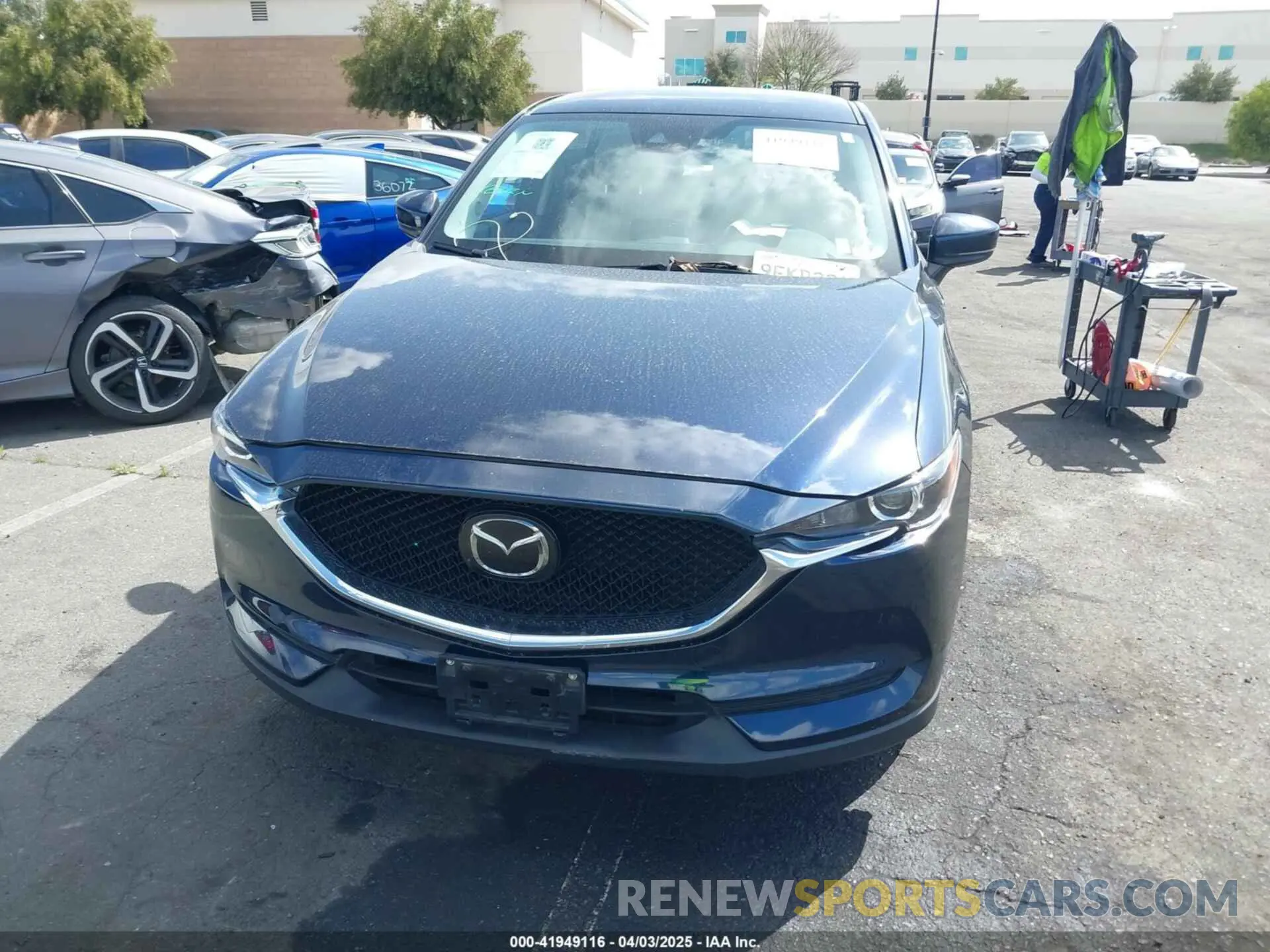 13 fotografías del automóvil dañado JM3KFACM9M0410031 MAZDA CX-5 2021