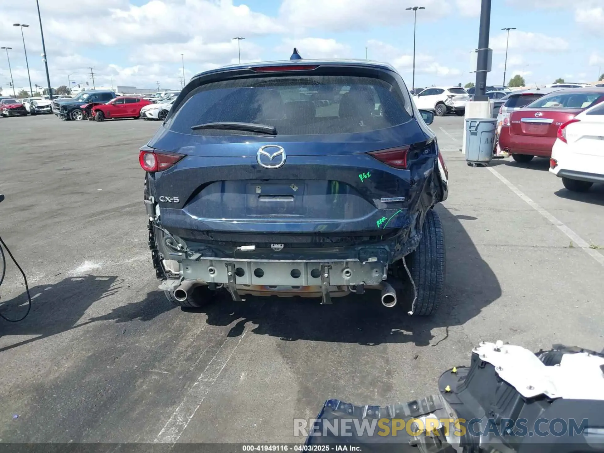 17 fotografías del automóvil dañado JM3KFACM9M0410031 MAZDA CX-5 2021