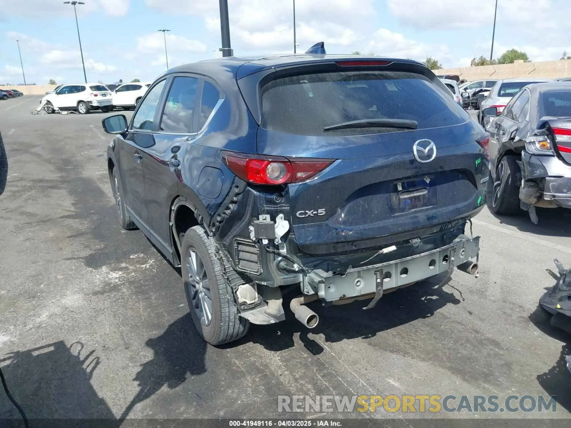 3 fotografías del automóvil dañado JM3KFACM9M0410031 MAZDA CX-5 2021