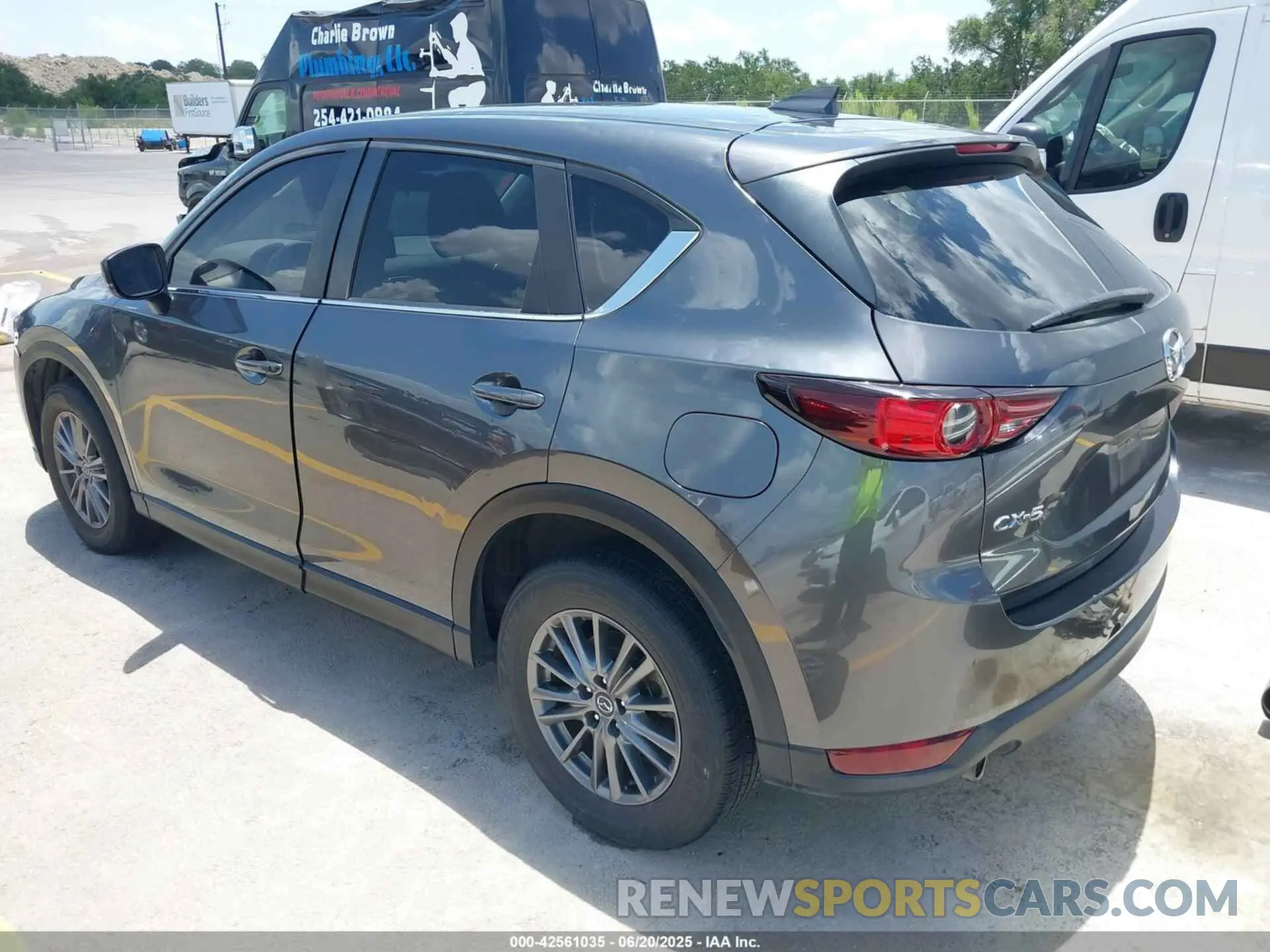 3 fotografías del automóvil dañado JM3KFACMXM0332701 MAZDA CX-5 2021