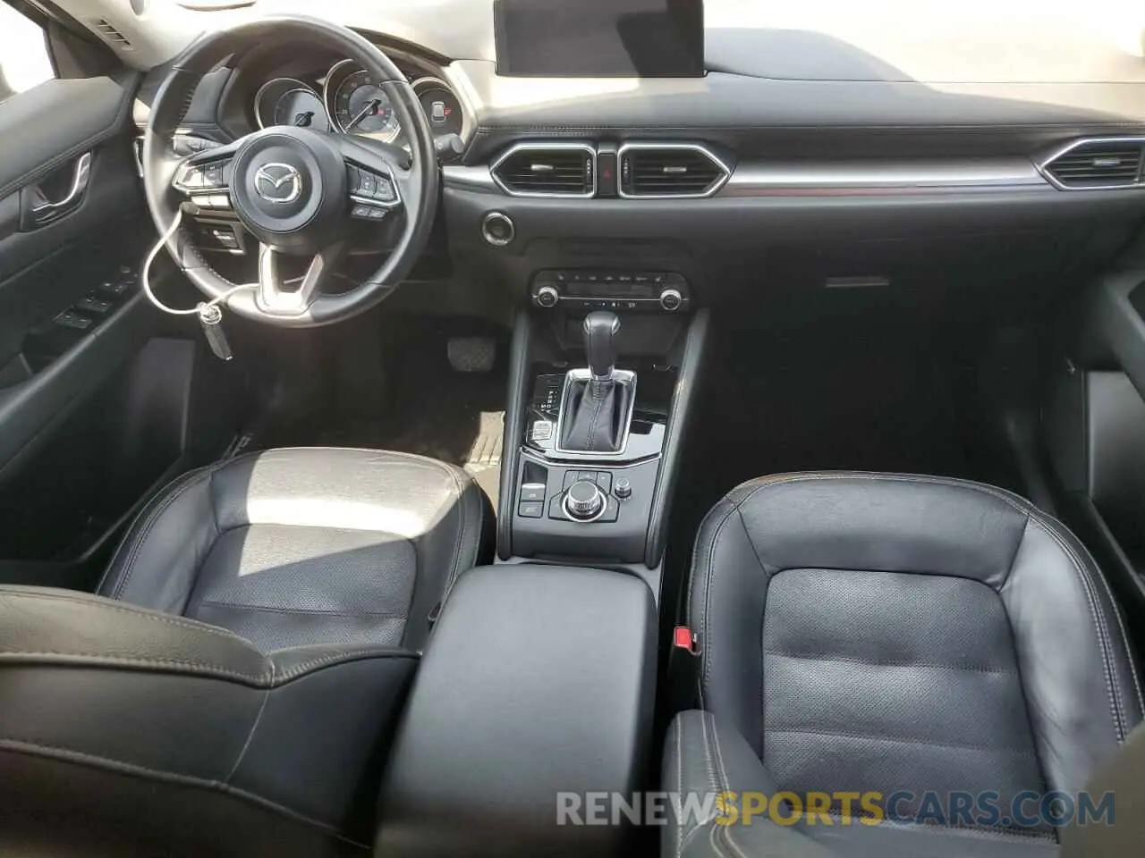 8 fotografías del automóvil dañado JM3KFACMXM0425900 MAZDA CX-5 2021