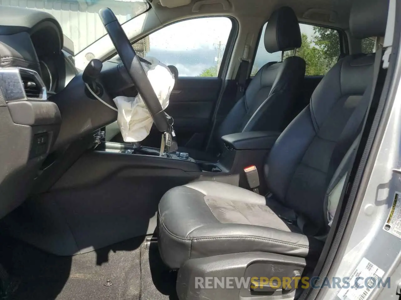 7 fotografías del automóvil dañado JM3KFACMXM0443698 MAZDA CX-5 2021