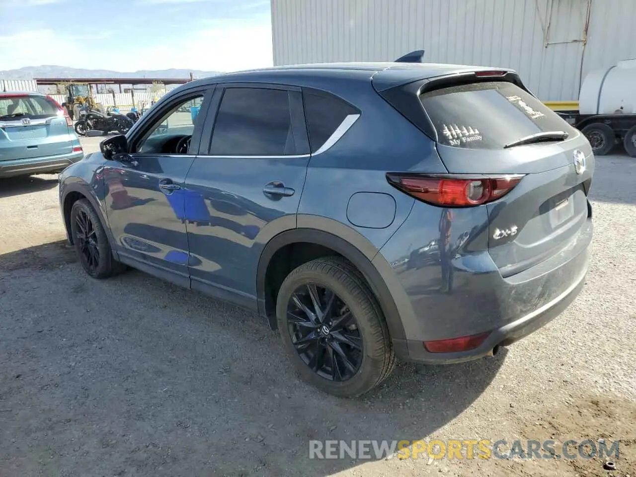 2 fotografías del automóvil dañado JM3KFACY2M0346966 MAZDA CX-5 2021