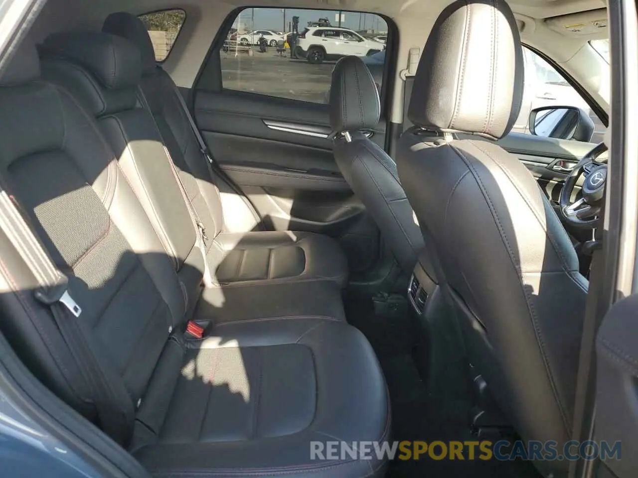 10 fotografías del automóvil dañado JM3KFACY7M0369238 MAZDA CX-5 2021