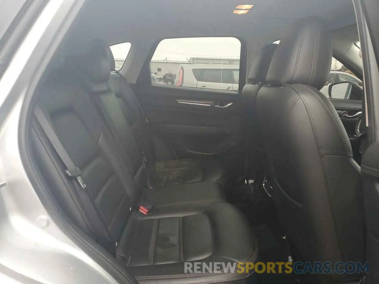 11 fotografías del automóvil dañado JM3KFADM0M1317942 MAZDA CX-5 2021