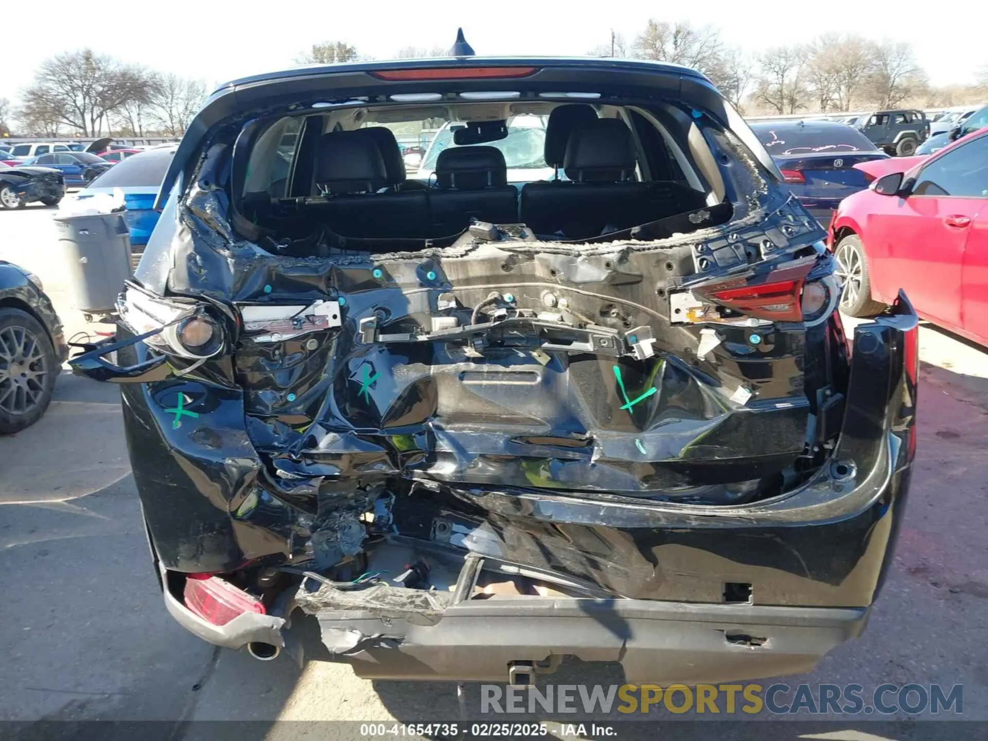 16 fotografías del automóvil dañado JM3KFADM1M0406098 MAZDA CX-5 2021