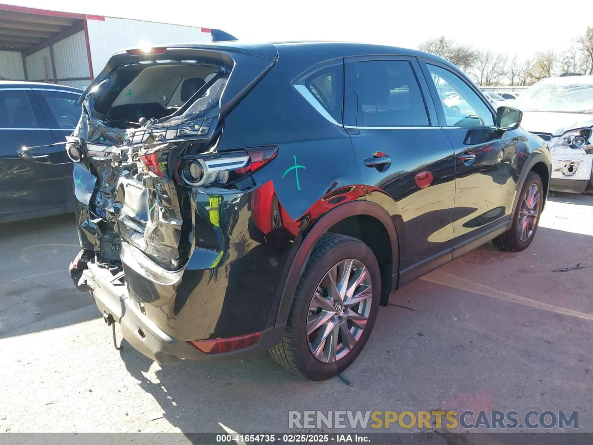 4 fotografías del automóvil dañado JM3KFADM1M0406098 MAZDA CX-5 2021