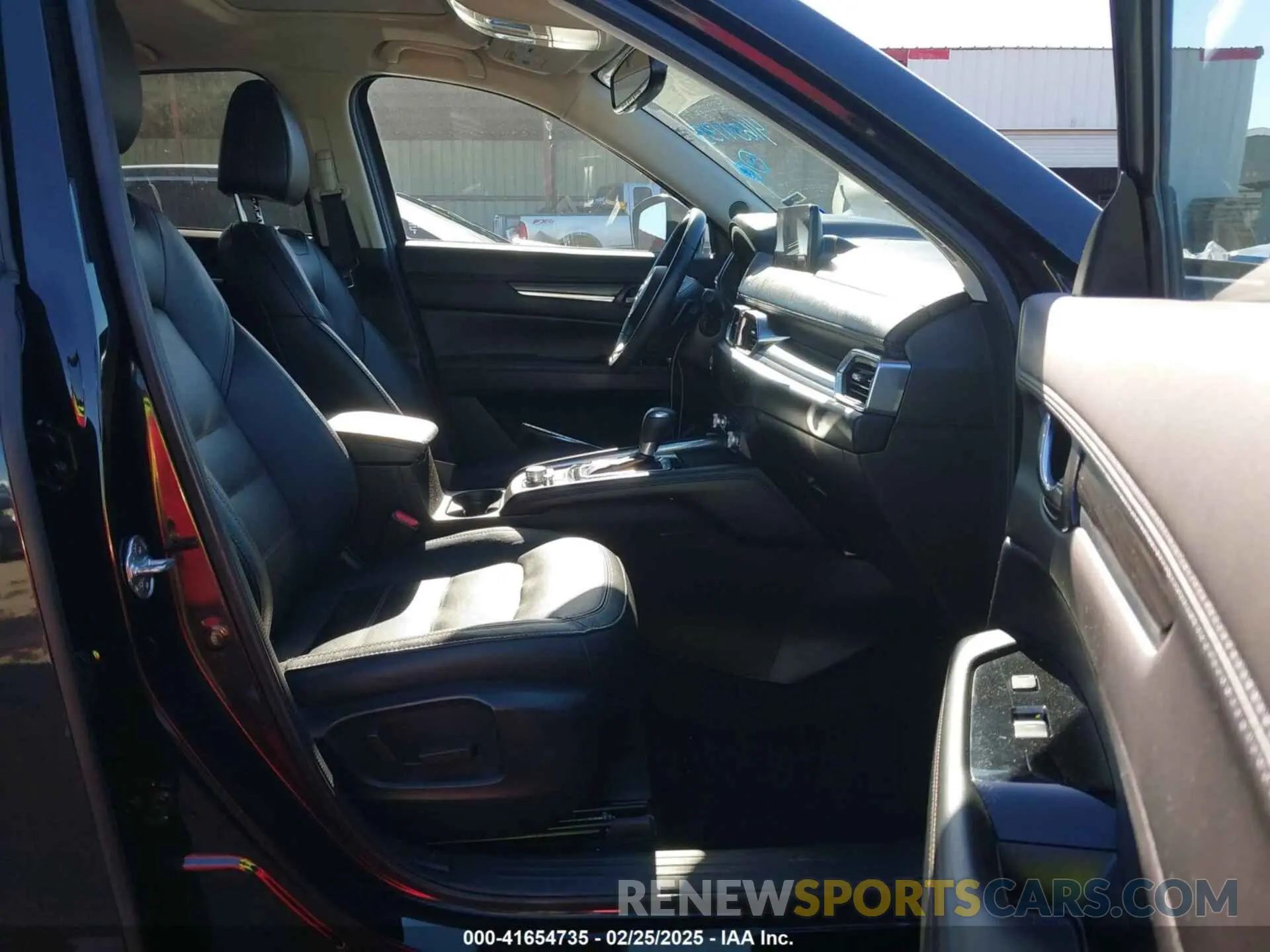 5 fotografías del automóvil dañado JM3KFADM1M0406098 MAZDA CX-5 2021