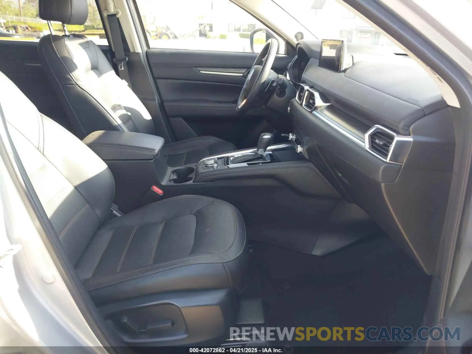 5 fotografías del automóvil dañado JM3KFADM1M1393251 MAZDA CX-5 2021