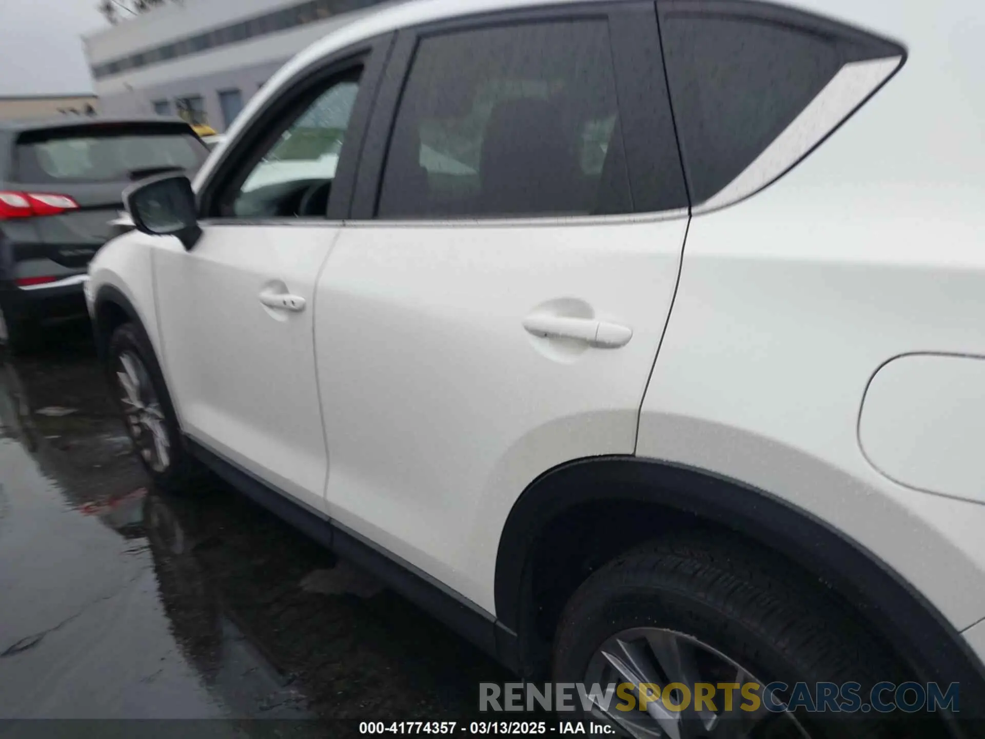 14 fotografías del automóvil dañado JM3KFADM2M0306706 MAZDA CX-5 2021