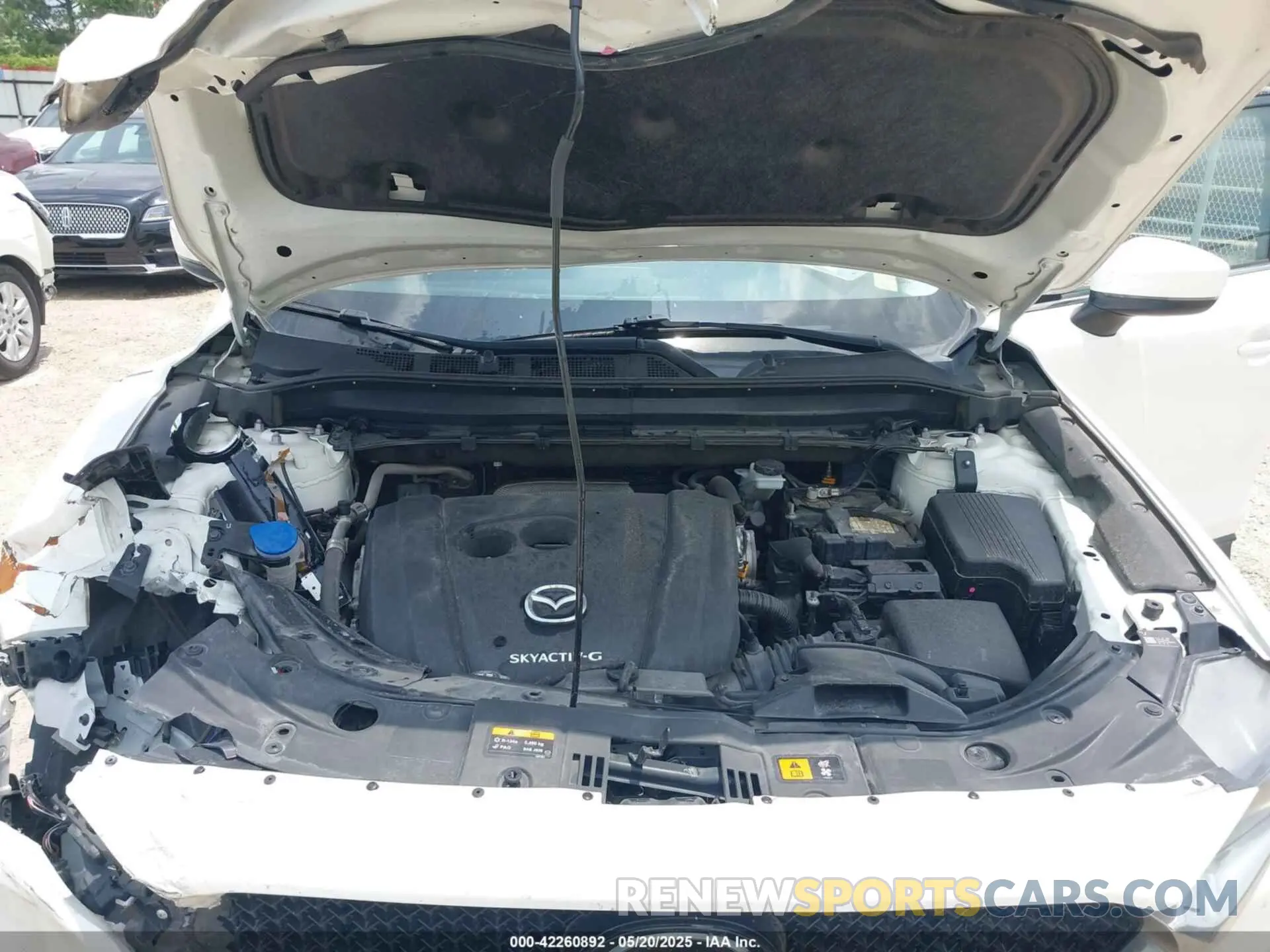 10 fotografías del automóvil dañado JM3KFADM2M1329879 MAZDA CX-5 2021