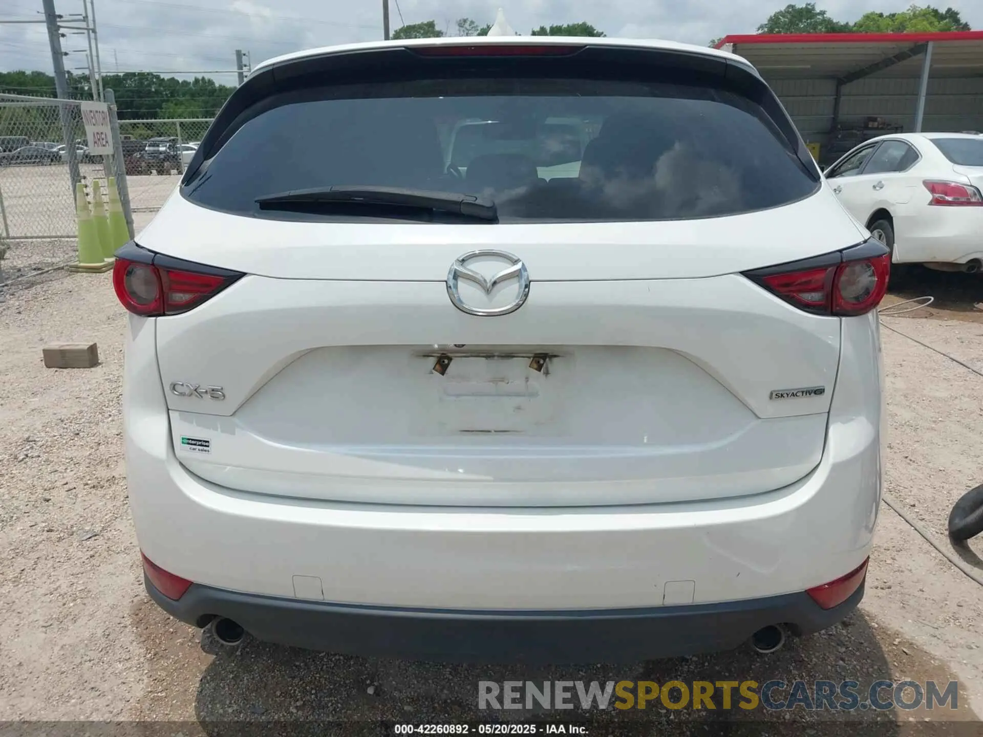16 fotografías del automóvil dañado JM3KFADM2M1329879 MAZDA CX-5 2021
