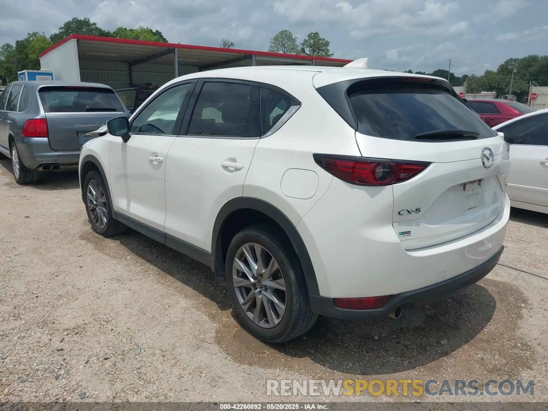 3 fotografías del automóvil dañado JM3KFADM2M1329879 MAZDA CX-5 2021