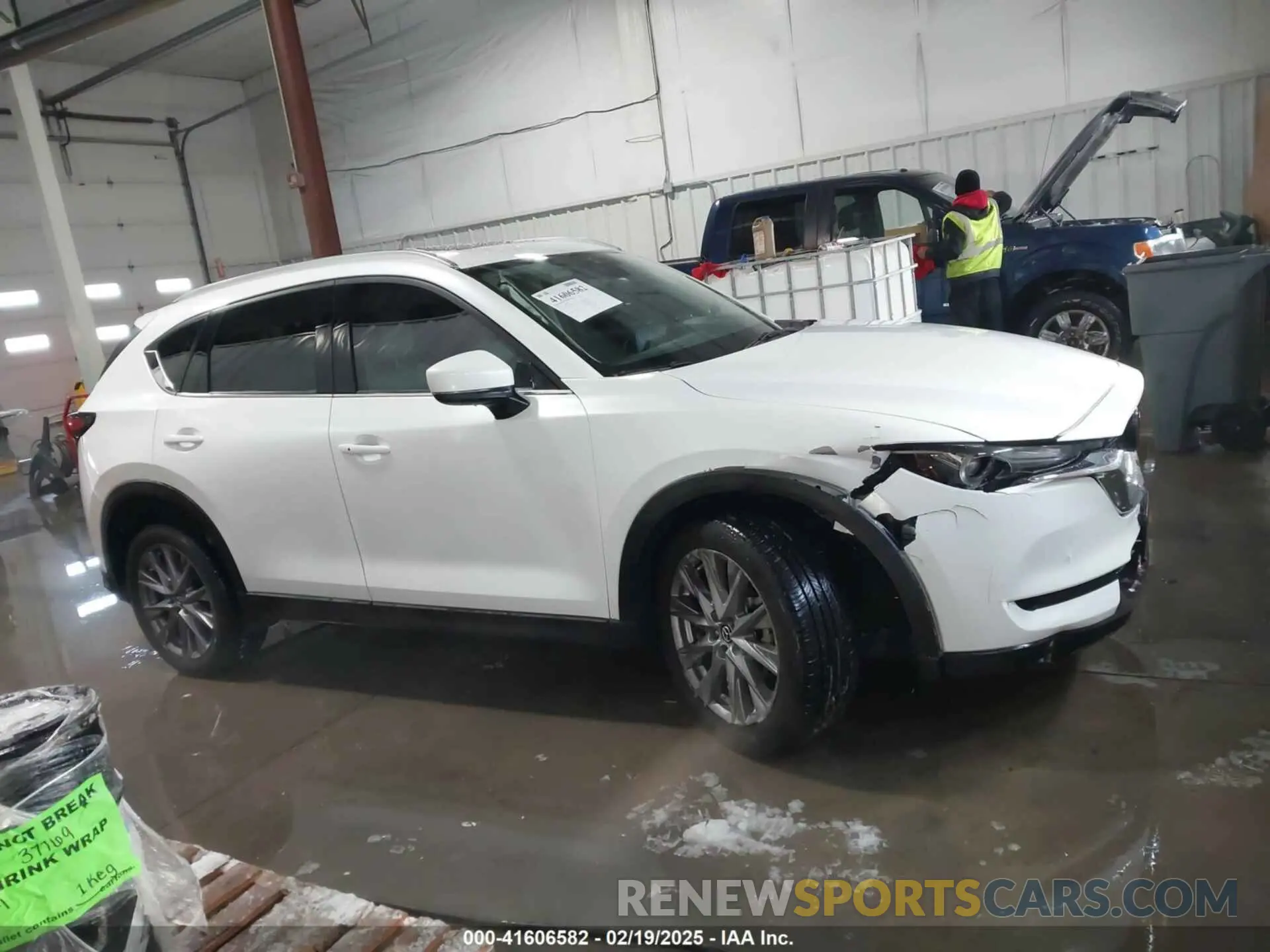 13 fotografías del automóvil dañado JM3KFADM3M0312143 MAZDA CX-5 2021