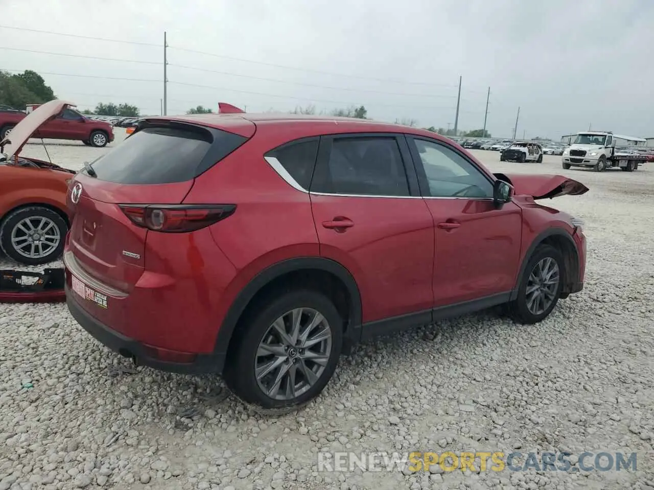 3 fotografías del automóvil dañado JM3KFADM3M0478209 MAZDA CX-5 2021