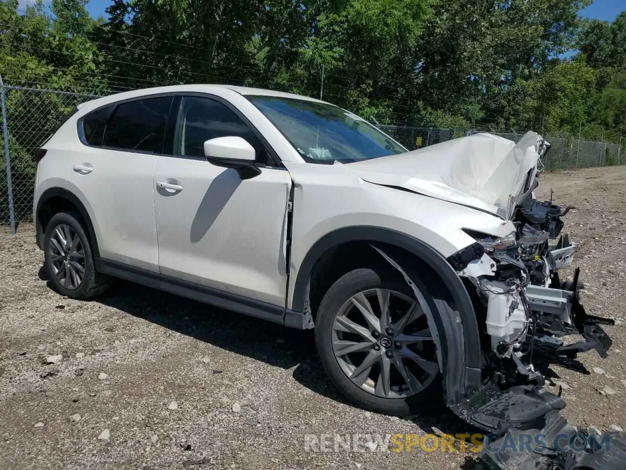 4 fotografías del automóvil dañado JM3KFADM3M1329809 MAZDA CX-5 2021