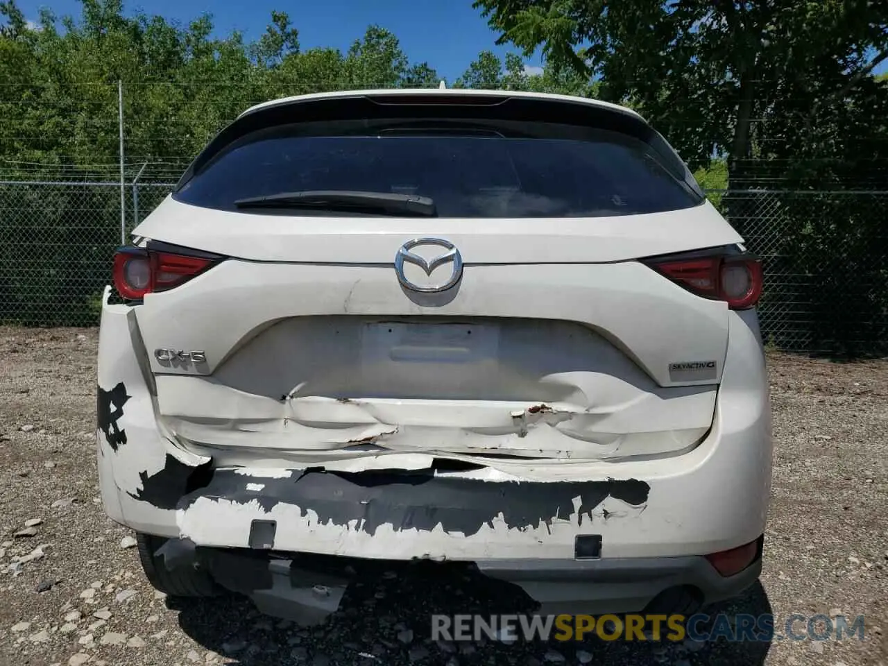 6 fotografías del automóvil dañado JM3KFADM3M1329809 MAZDA CX-5 2021