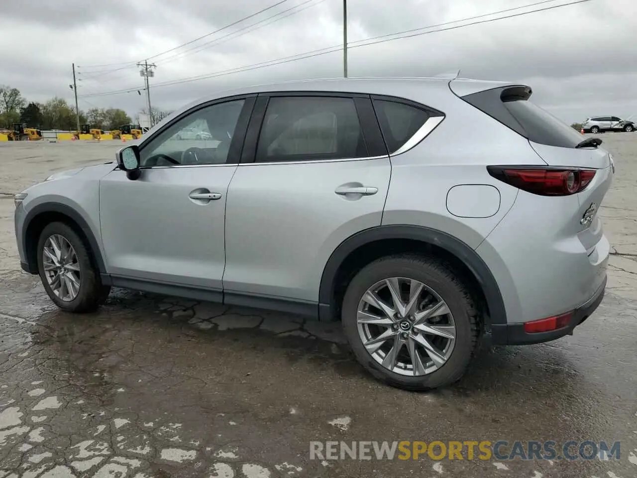 2 fotografías del automóvil dañado JM3KFADM5M1394807 MAZDA CX-5 2021
