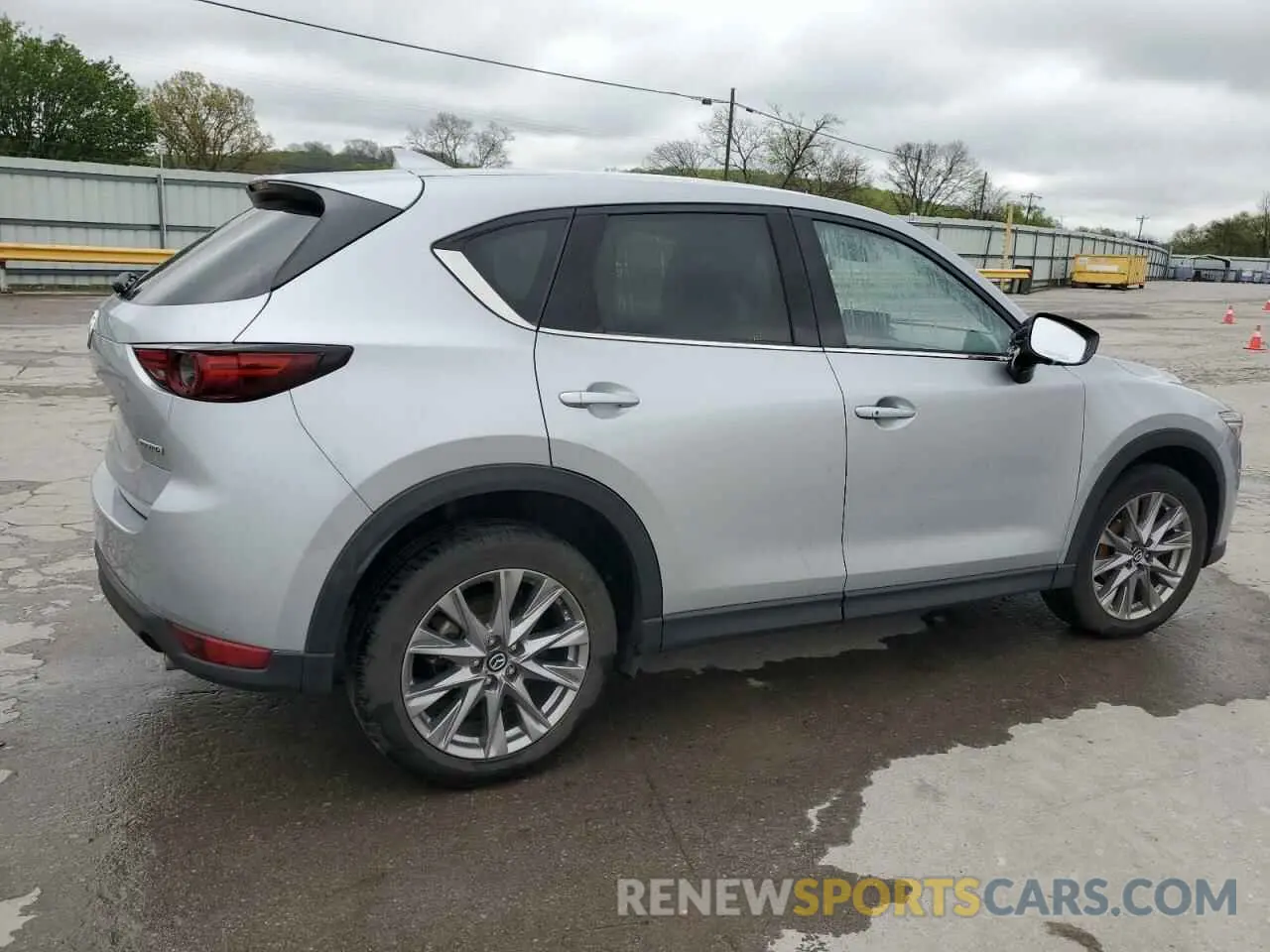 3 fotografías del automóvil dañado JM3KFADM5M1394807 MAZDA CX-5 2021
