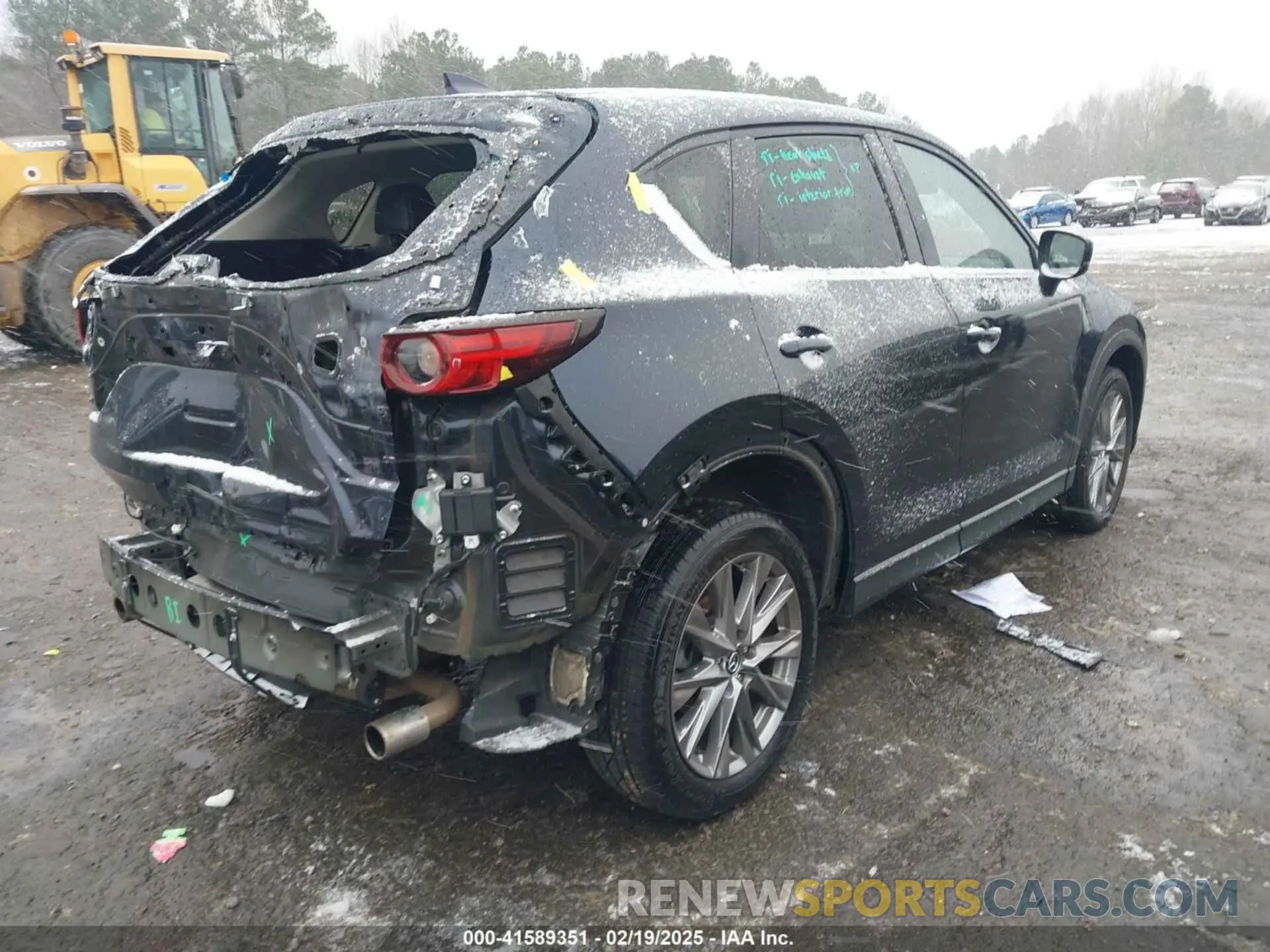 4 fotografías del automóvil dañado JM3KFADM7M0356310 MAZDA CX-5 2021