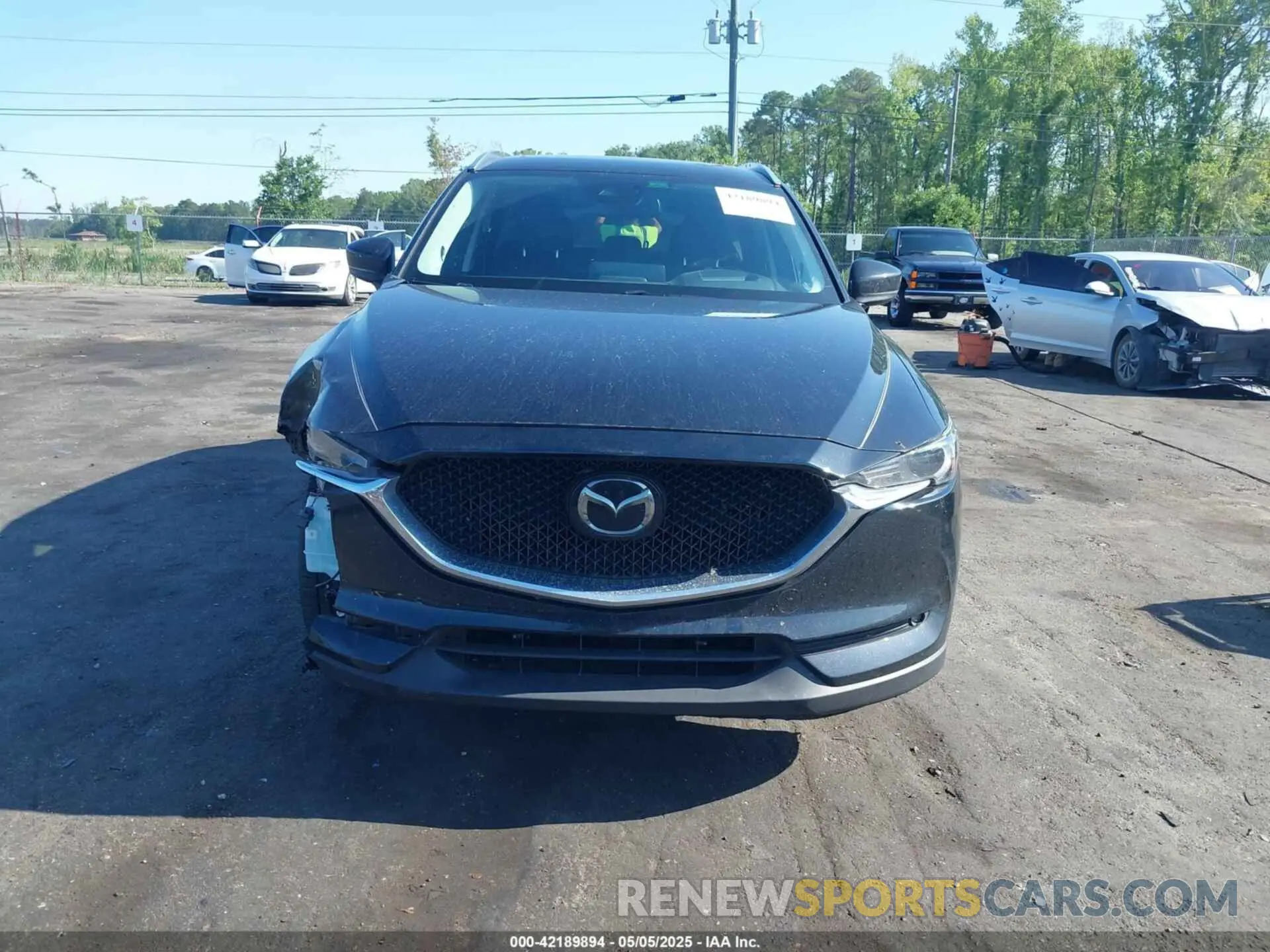 12 fotografías del automóvil dañado JM3KFADM8M0378204 MAZDA CX-5 2021