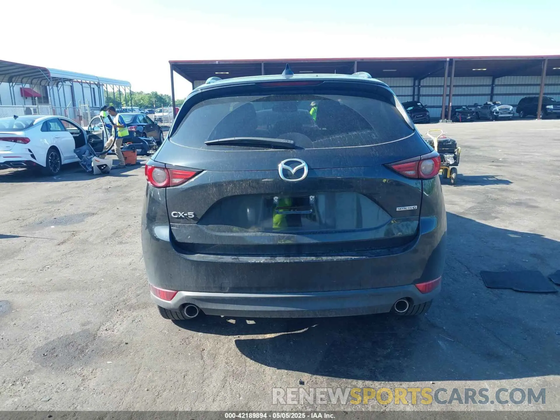 16 fotografías del automóvil dañado JM3KFADM8M0378204 MAZDA CX-5 2021