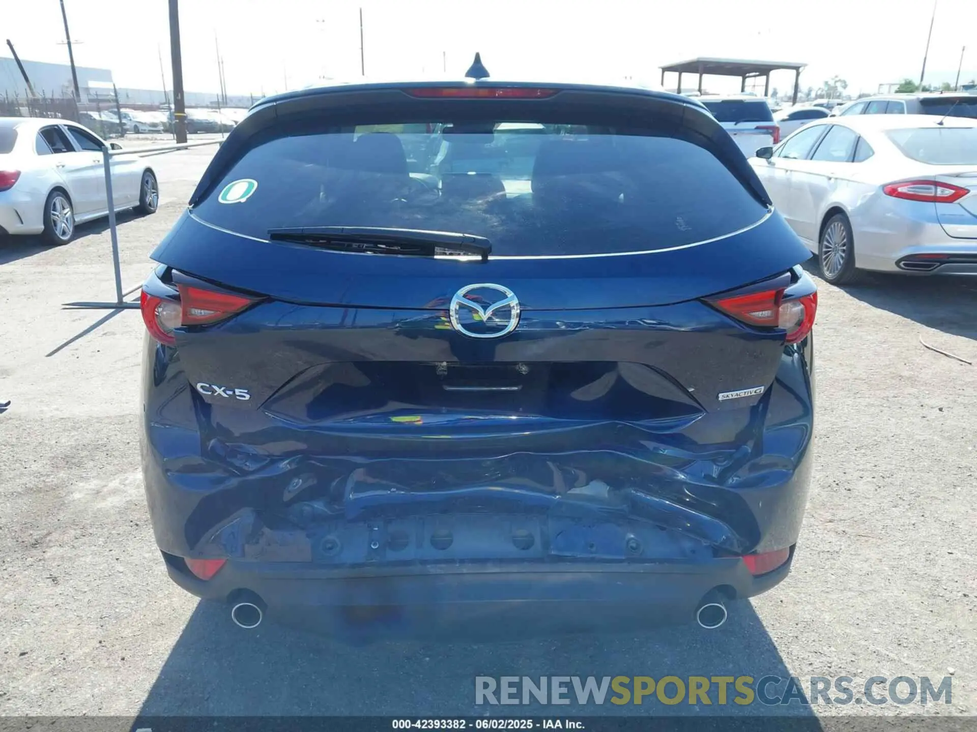 16 fotografías del automóvil dañado JM3KFADMXM0413521 MAZDA CX-5 2021