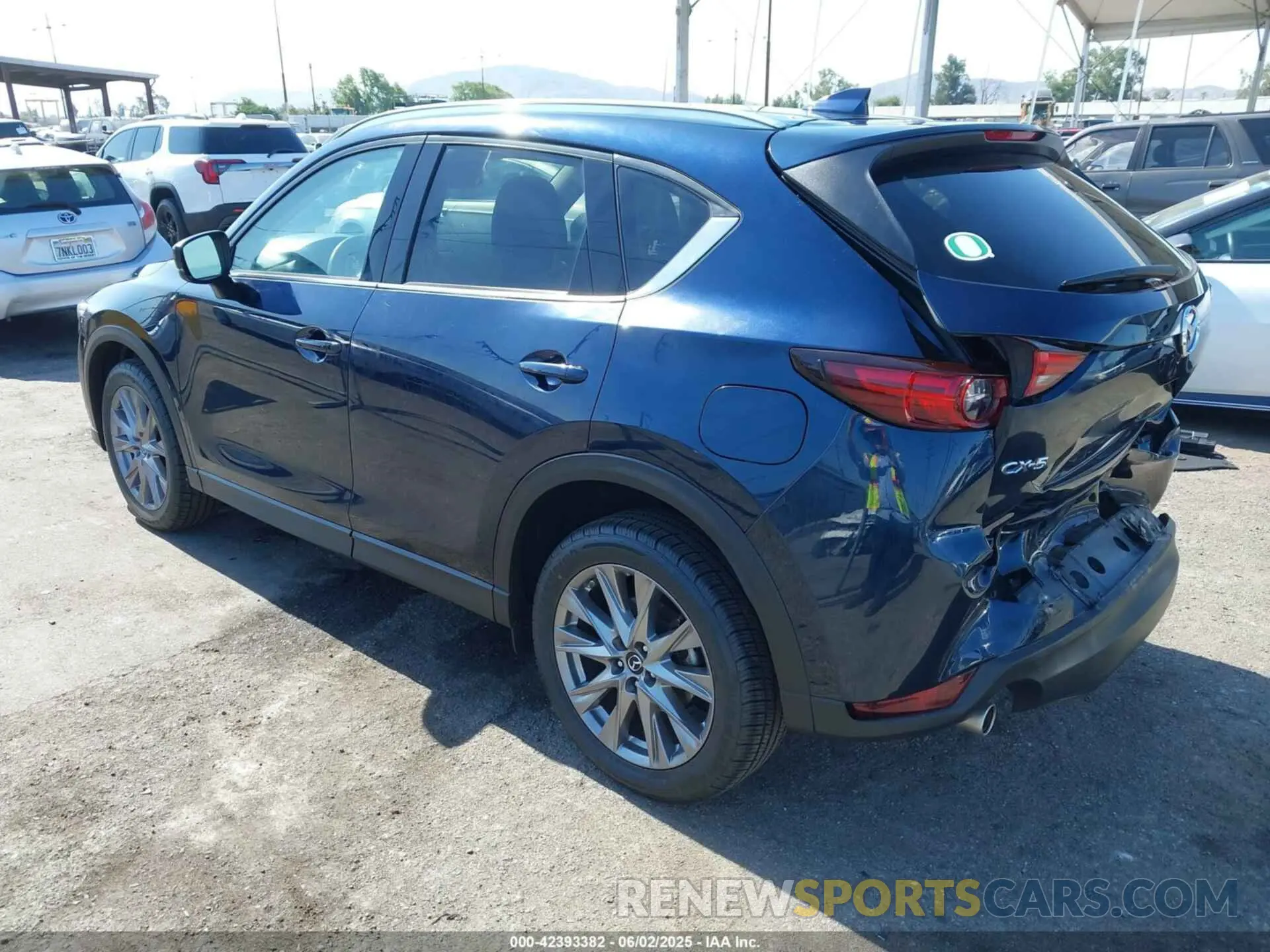 3 fotografías del automóvil dañado JM3KFADMXM0413521 MAZDA CX-5 2021