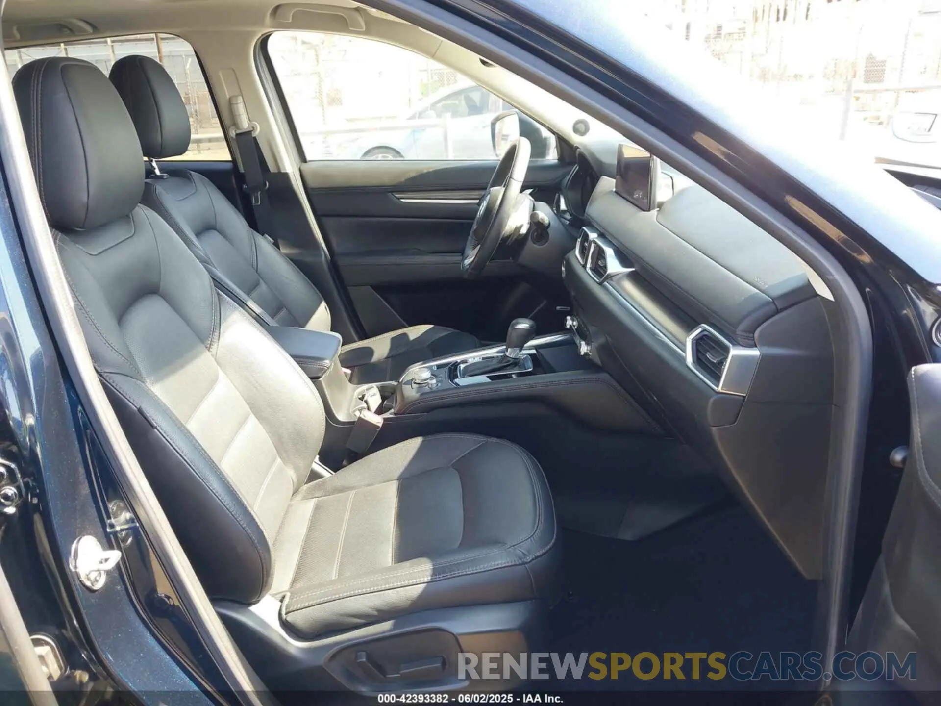 5 fotografías del automóvil dañado JM3KFADMXM0413521 MAZDA CX-5 2021