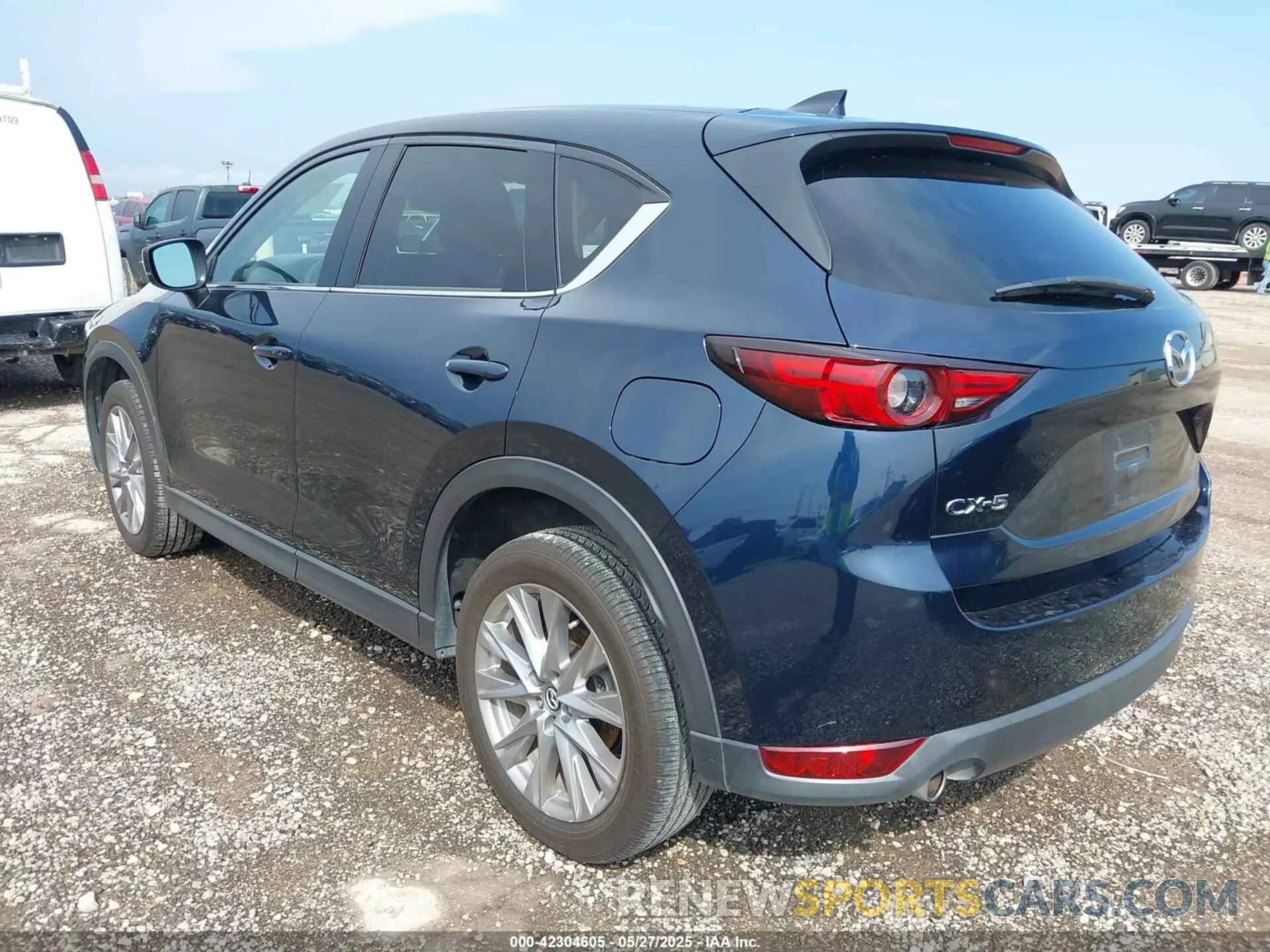 3 fotografías del automóvil dañado JM3KFADMXM1321545 MAZDA CX-5 2021