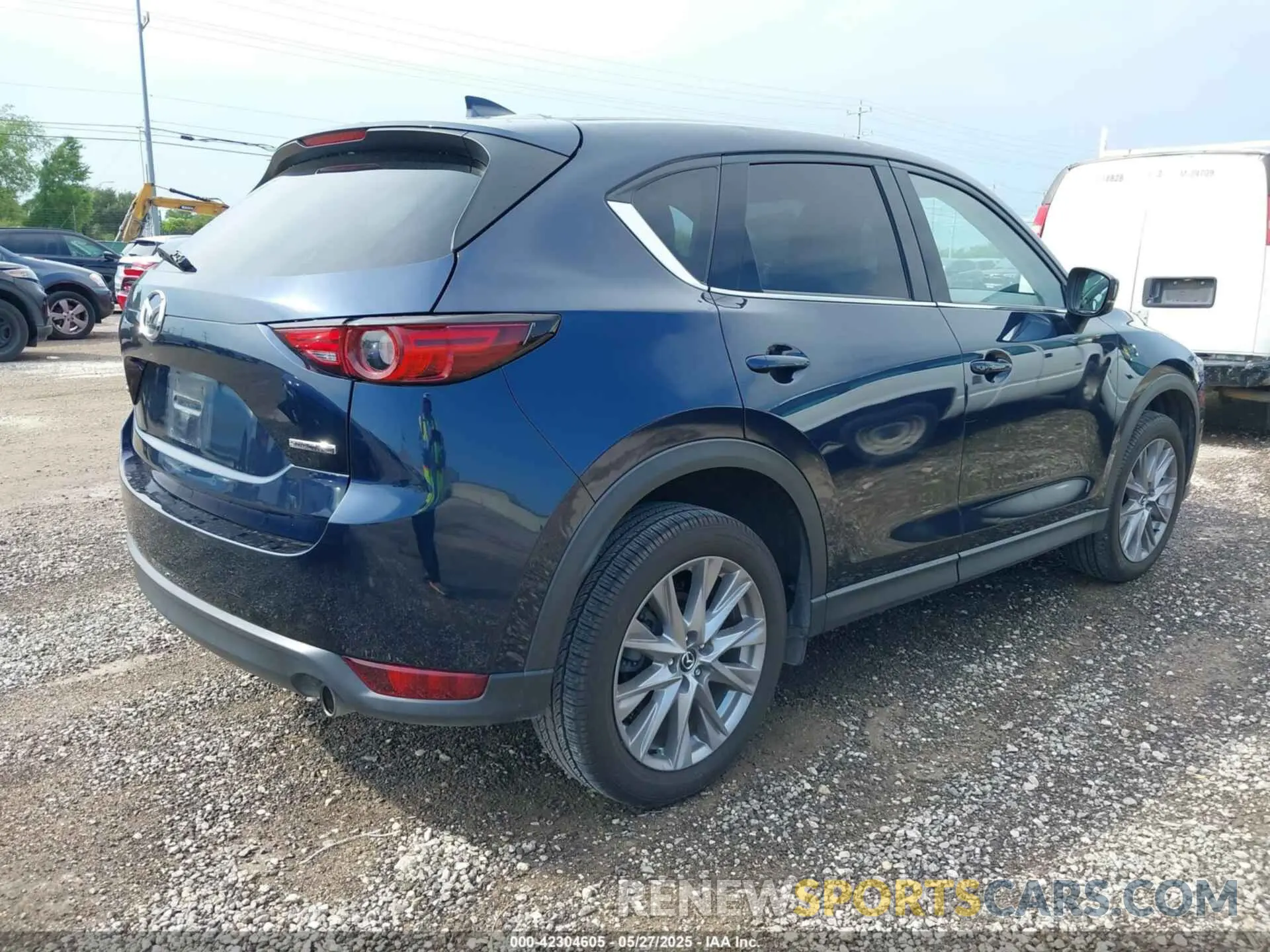 4 fotografías del automóvil dañado JM3KFADMXM1321545 MAZDA CX-5 2021