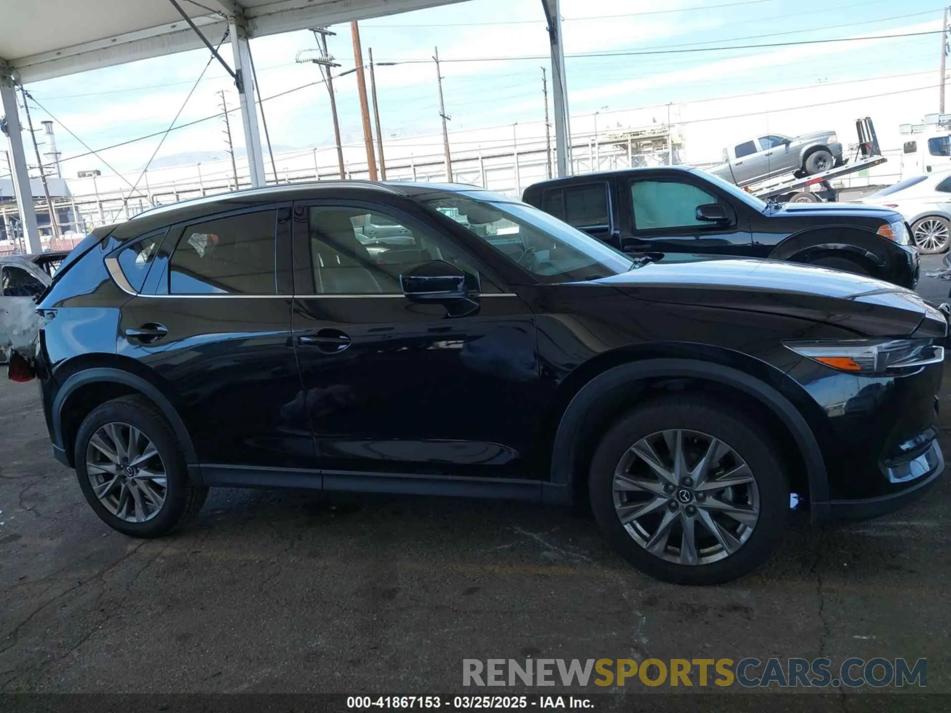 13 fotografías del automóvil dañado JM3KFADMXM1342413 MAZDA CX-5 2021