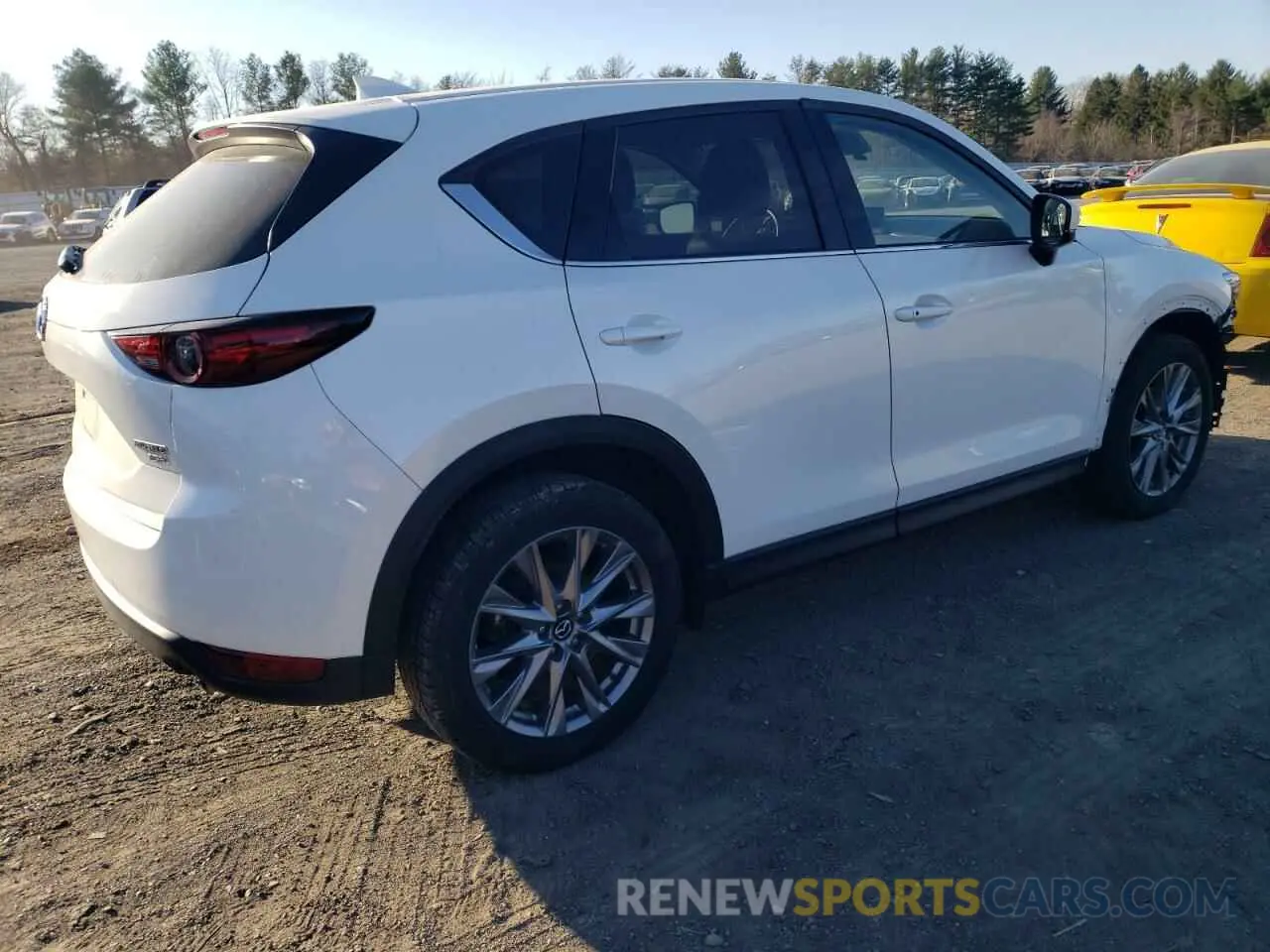 3 fotografías del automóvil dañado JM3KFBAY1M0437350 MAZDA CX-5 2021
