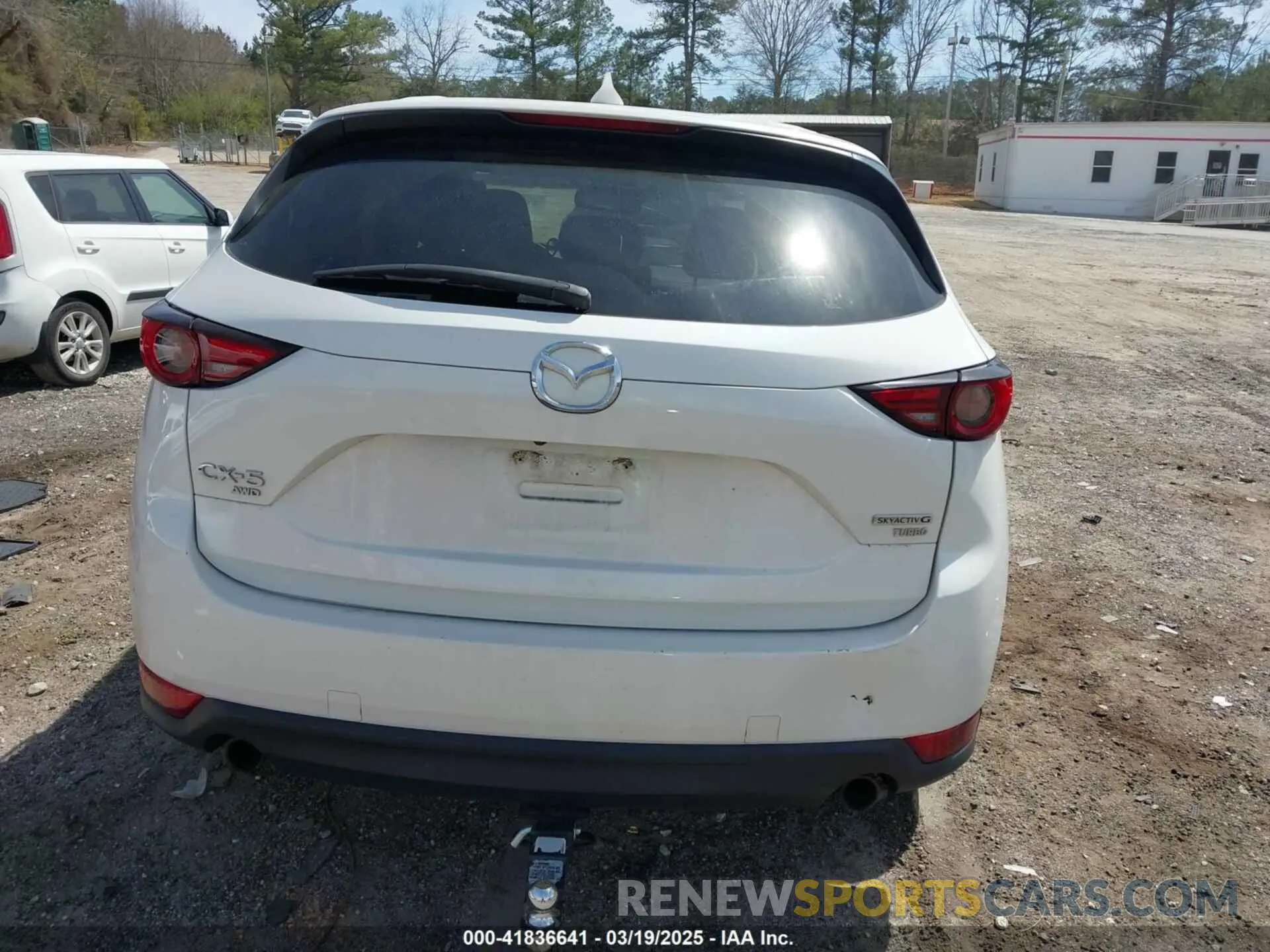15 fotografías del automóvil dañado JM3KFBAY2M0452651 MAZDA CX-5 2021